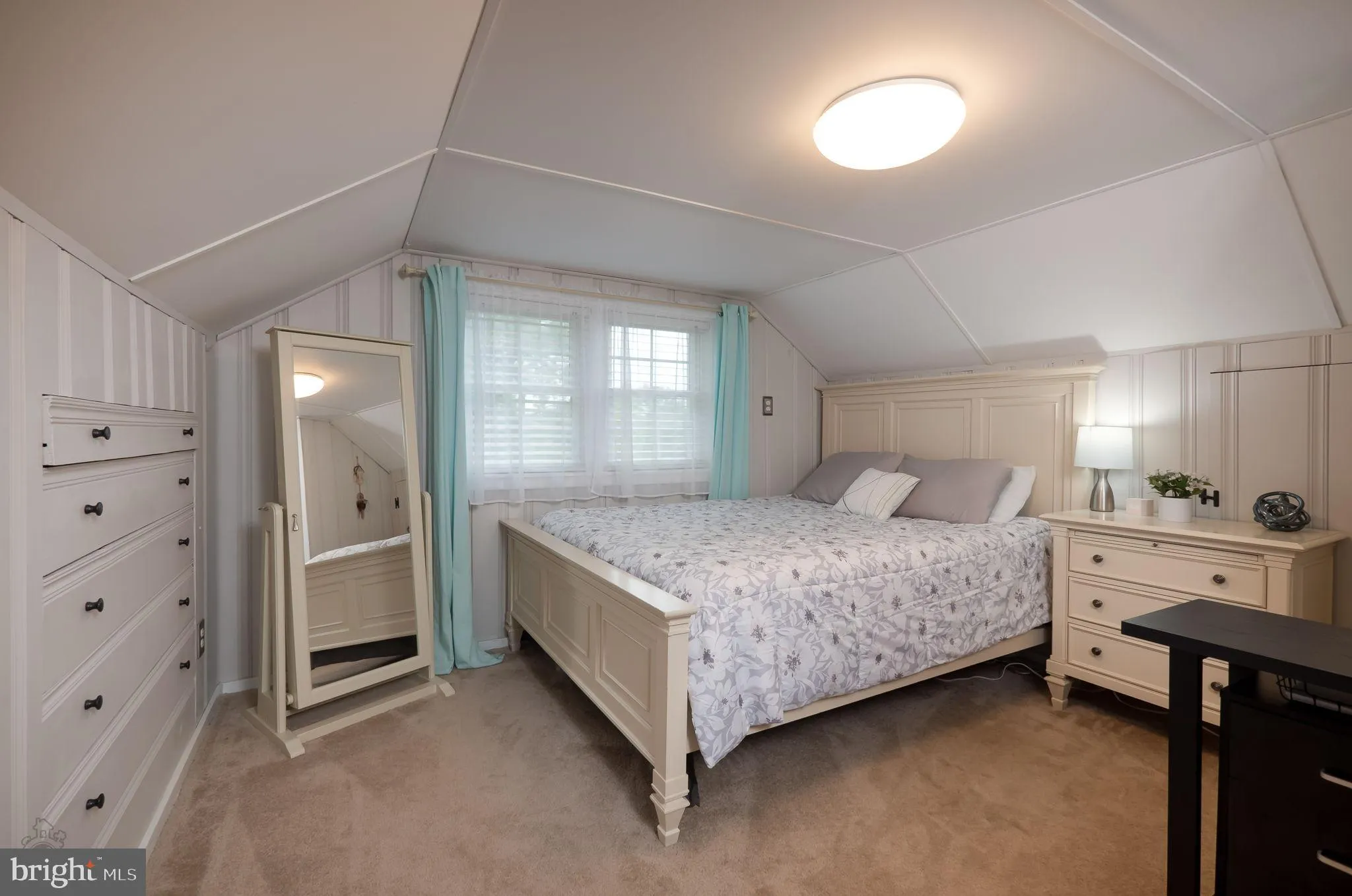 Coopersburg, Pennsylvania 18036, United States, 4 Bedrooms Bedrooms, ,2 BathroomsBathrooms,Residential,Active,227200