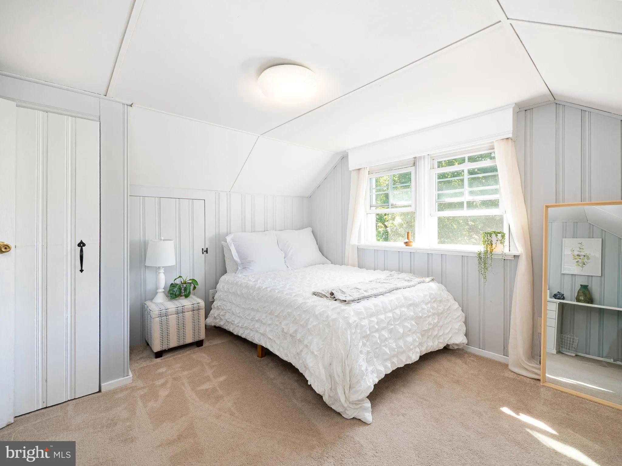 Coopersburg, Pennsylvania 18036, United States, 4 Bedrooms Bedrooms, ,2 BathroomsBathrooms,Residential,Active,227200