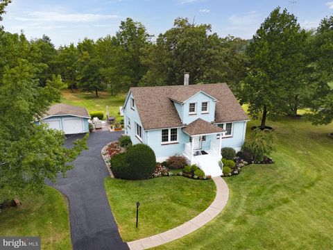 1896 RICHLANDTOWN PIKE COOPERSBURG PA 18036
