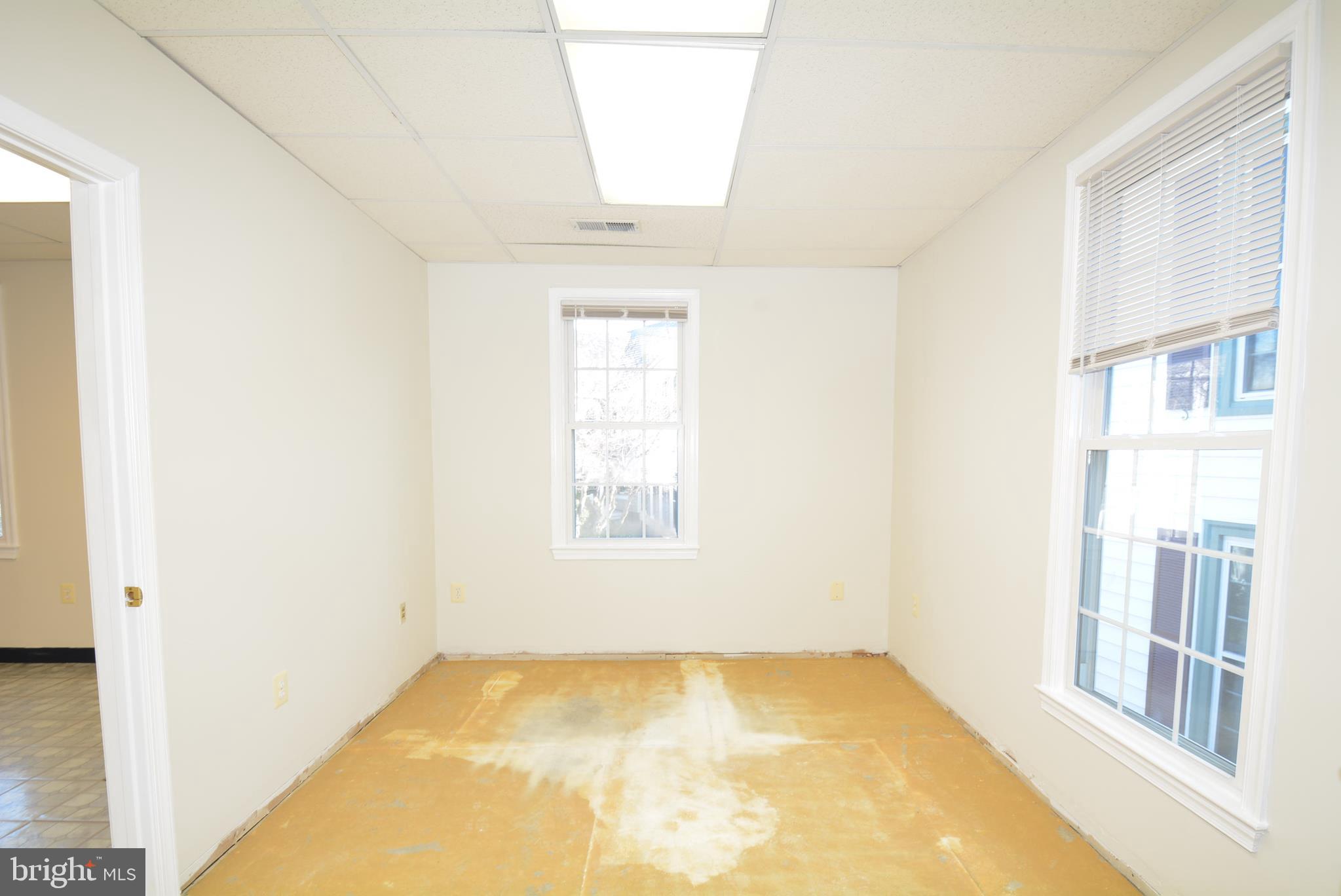 FAIRFIELD OFFICE PARK CO - Commercial Lease