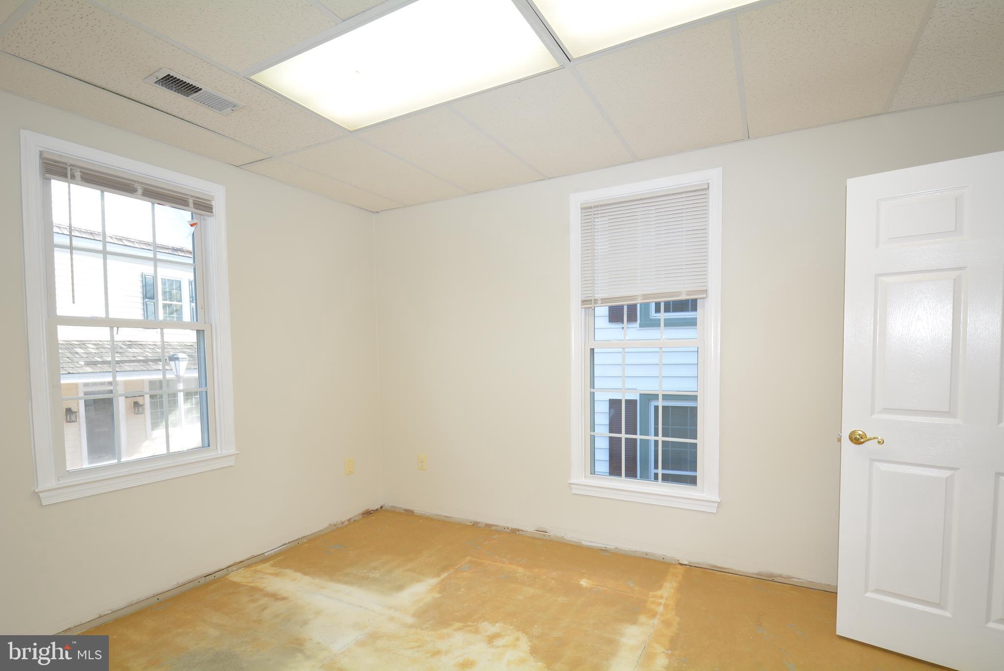 FAIRFIELD OFFICE PARK CO - Commercial Lease