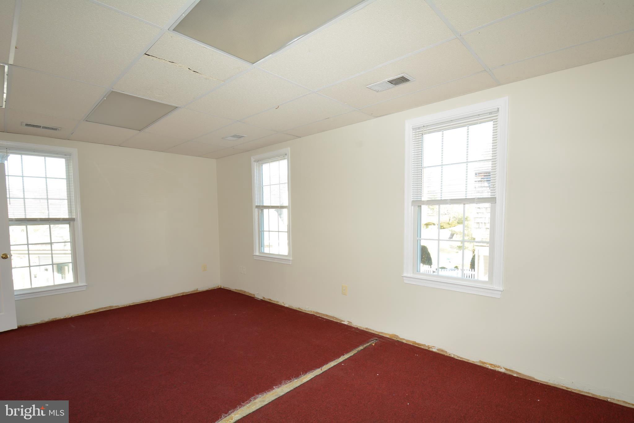 FAIRFIELD OFFICE PARK CO - Commercial Lease