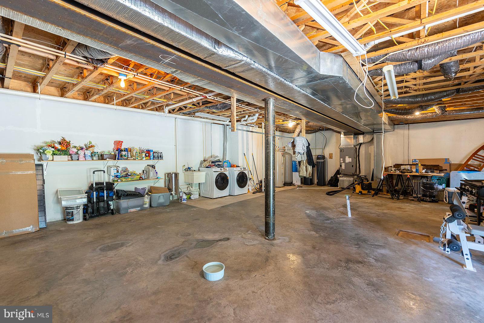 BELLWOOD ESTATES - Residential