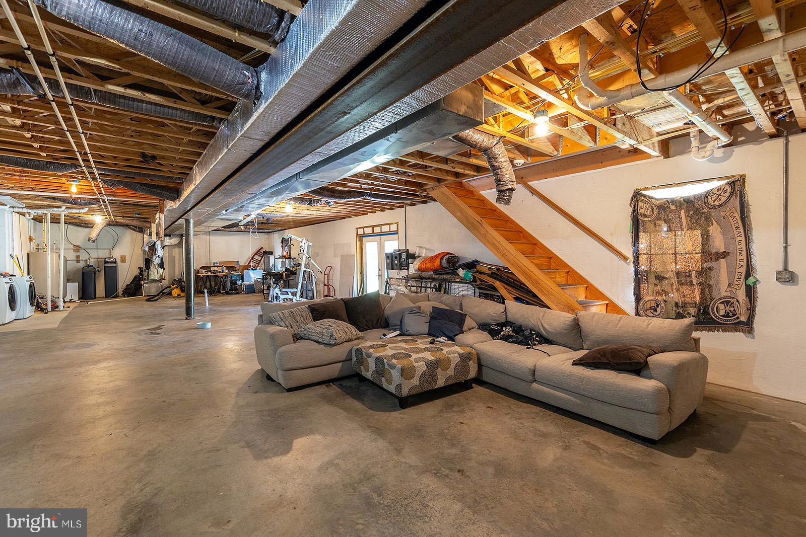 BELLWOOD ESTATES - Residential