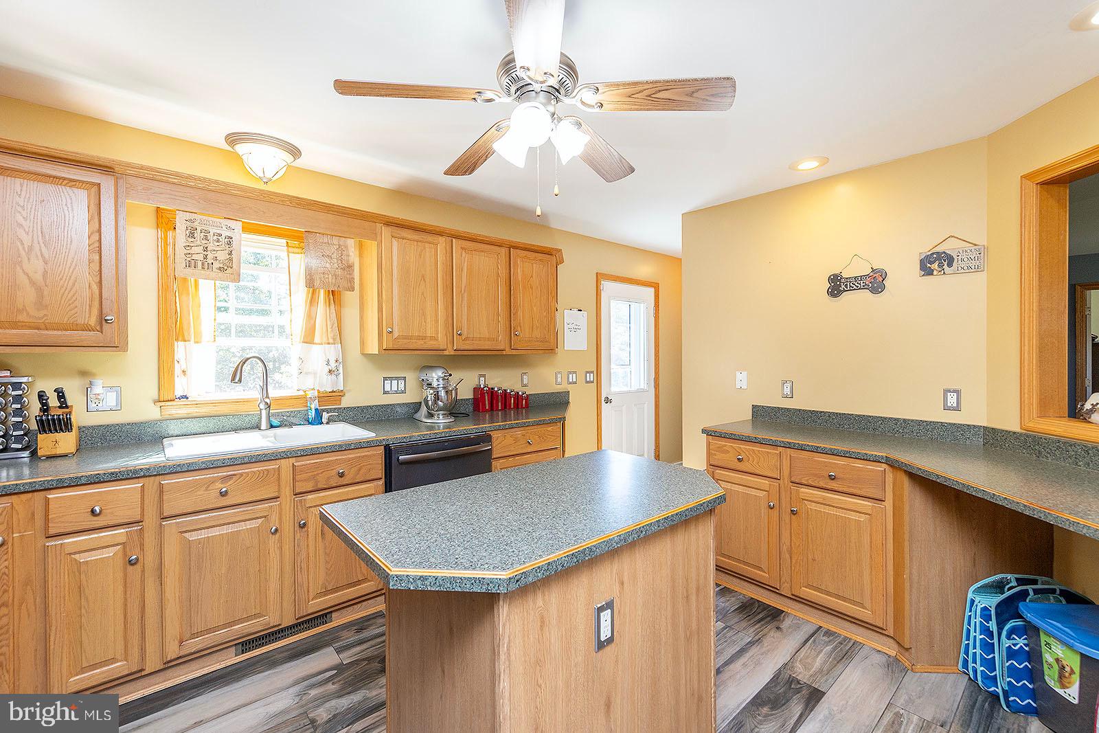 BELLWOOD ESTATES - Residential