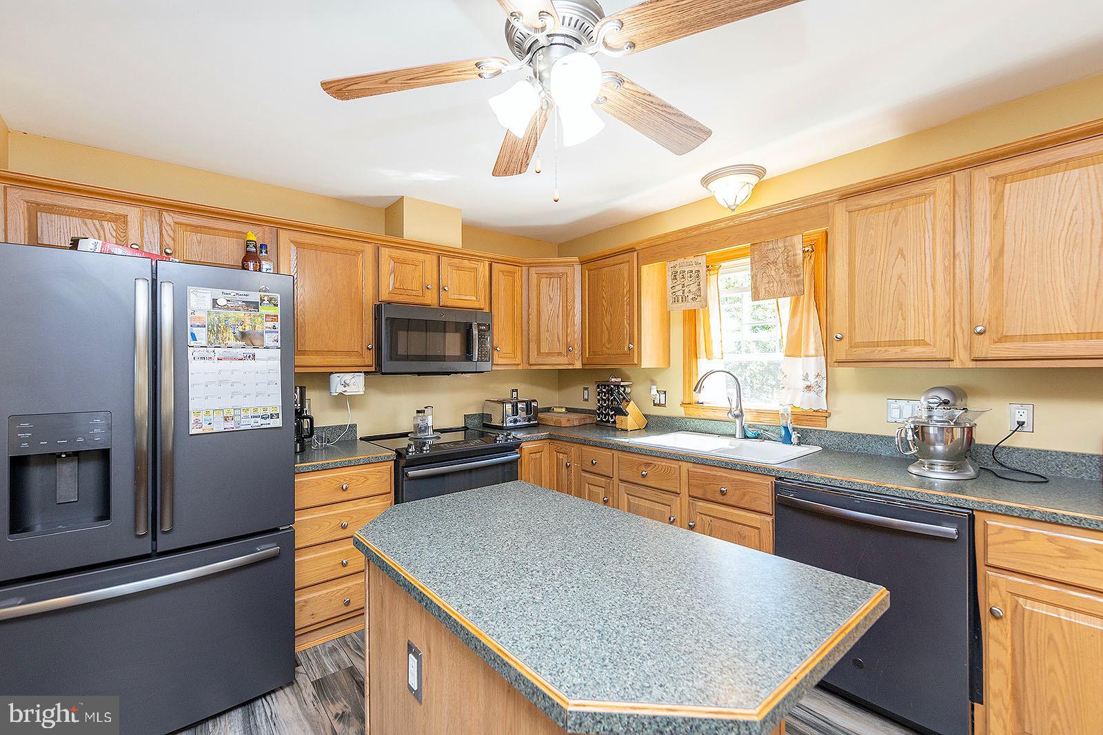 BELLWOOD ESTATES - Residential