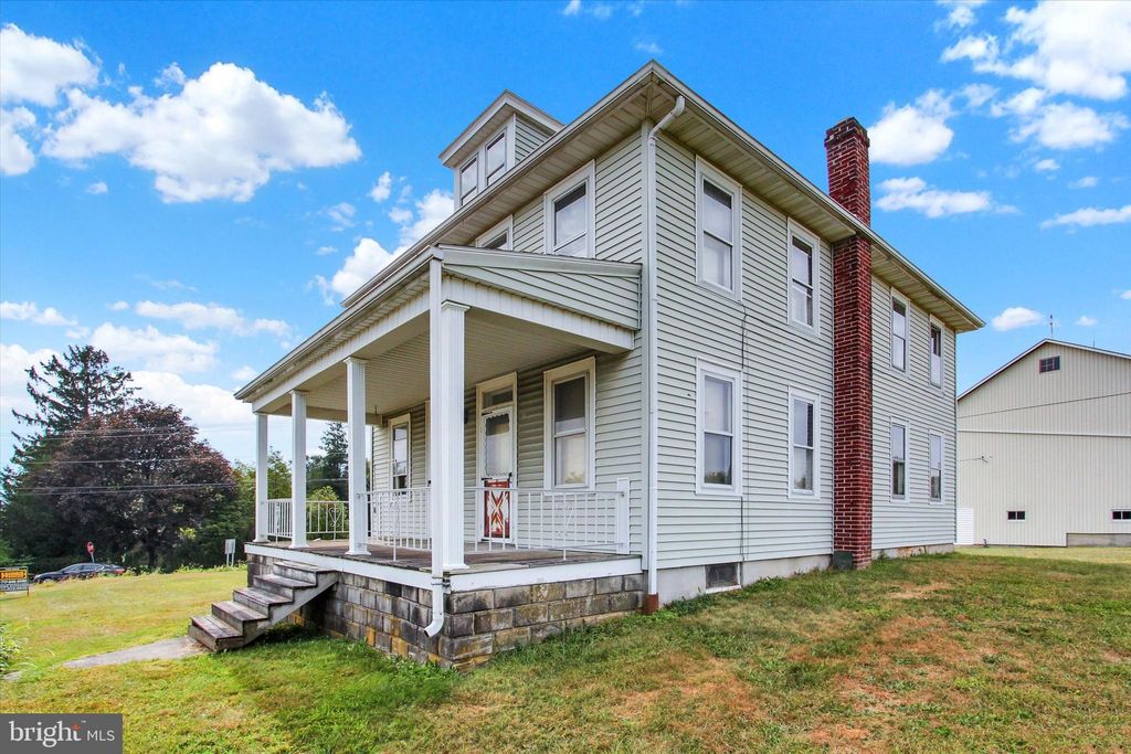 Photo of 2040 Windsor Road, WINDSOR, PA 17366 (MLS # PAYK2089794)