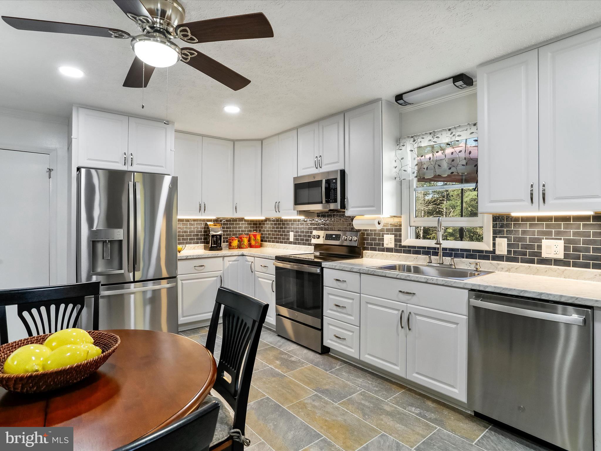 WALNUT RIDGE - Residential