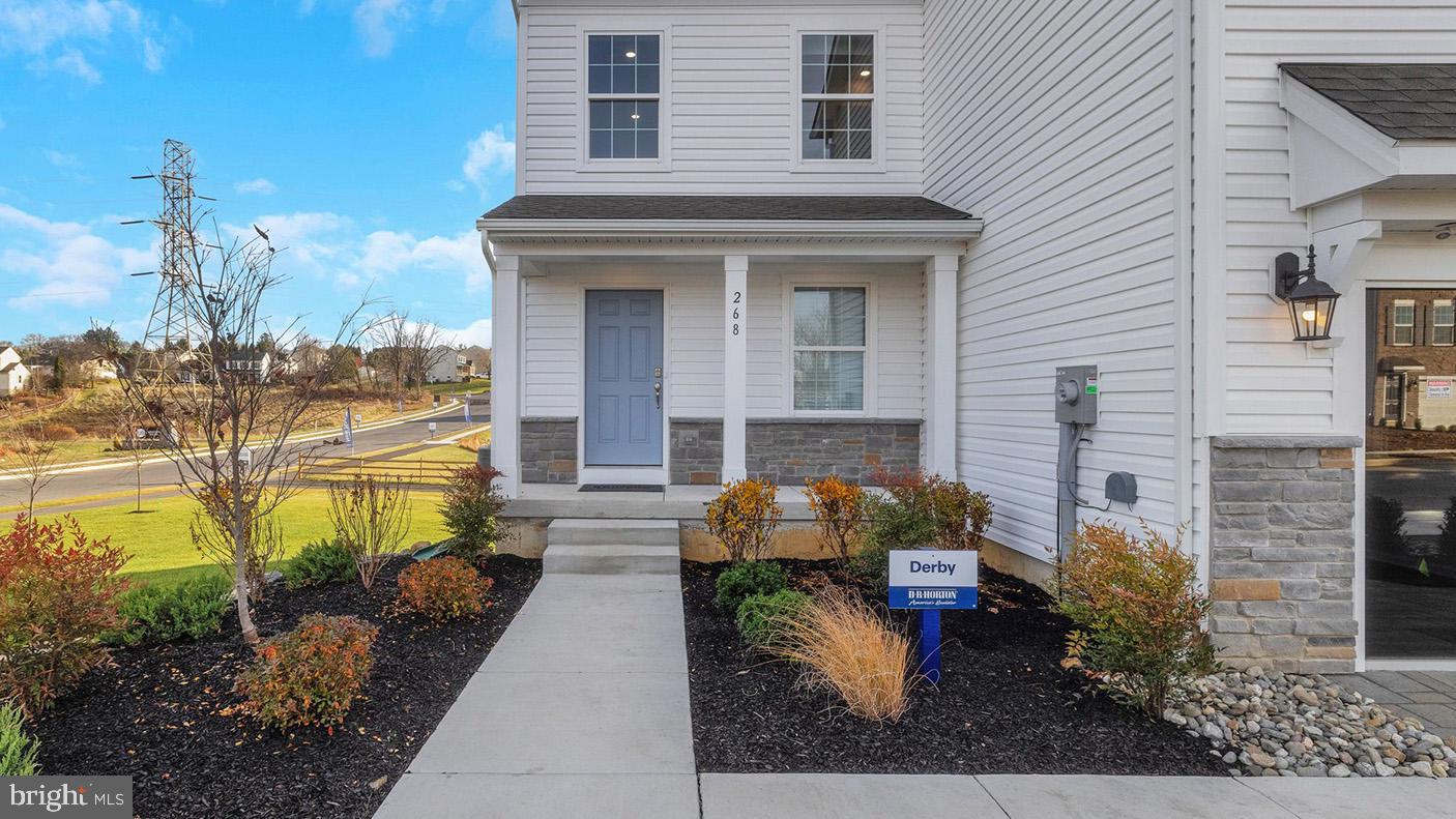 206 WINDING ROAD
