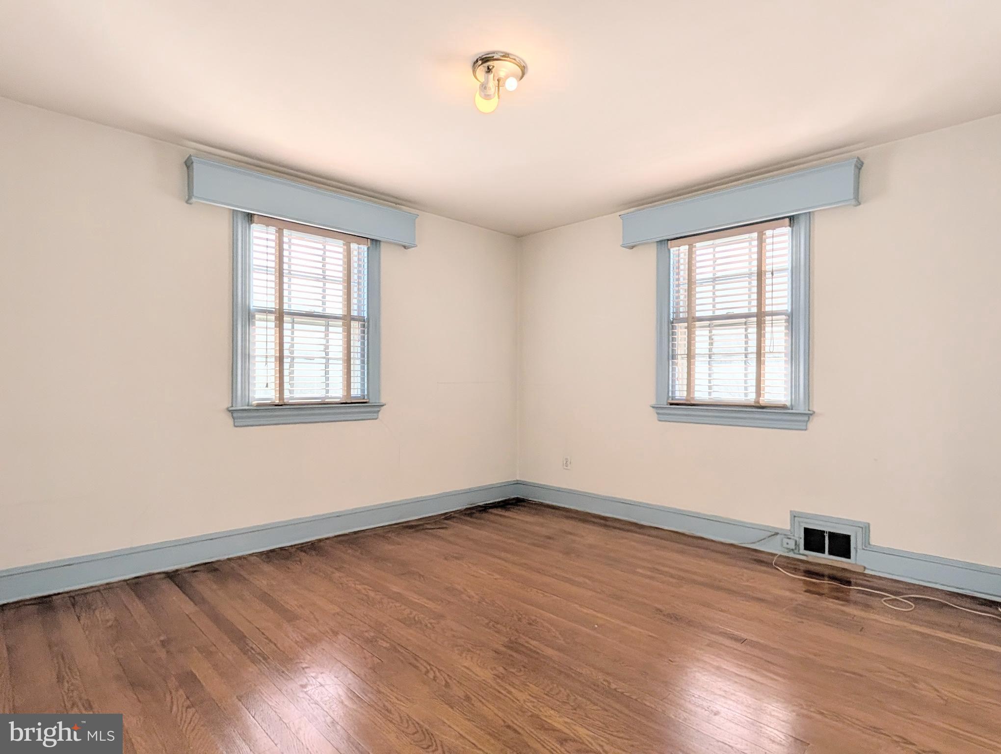 COLLEGE PARK - Residential