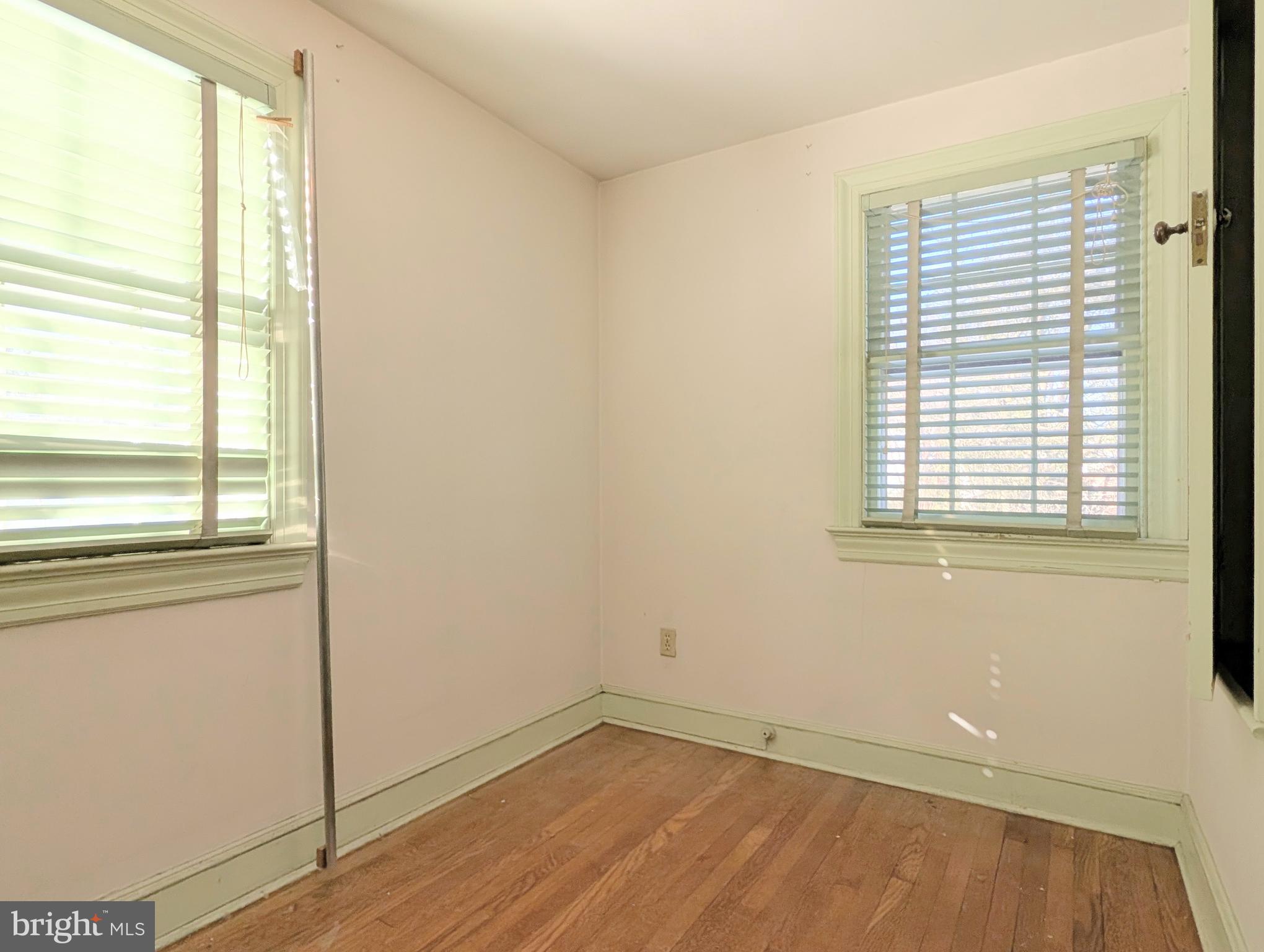 COLLEGE PARK - Residential