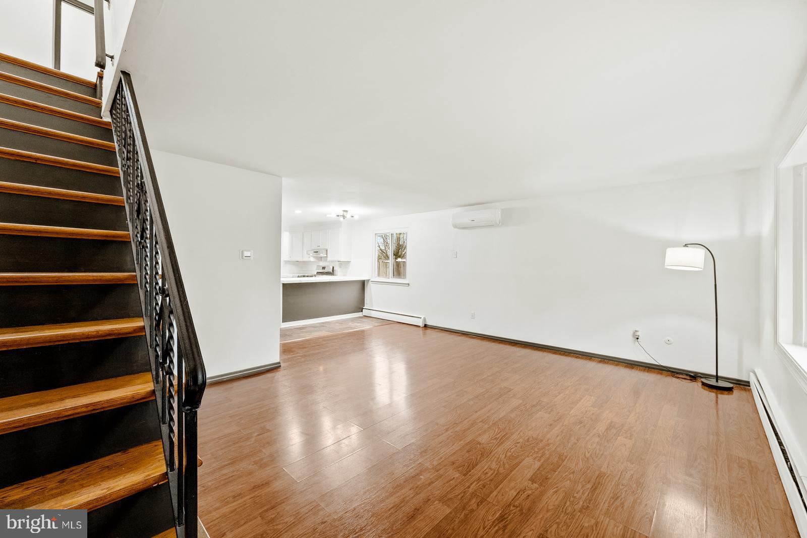 SPEEDWAY - Residential Lease