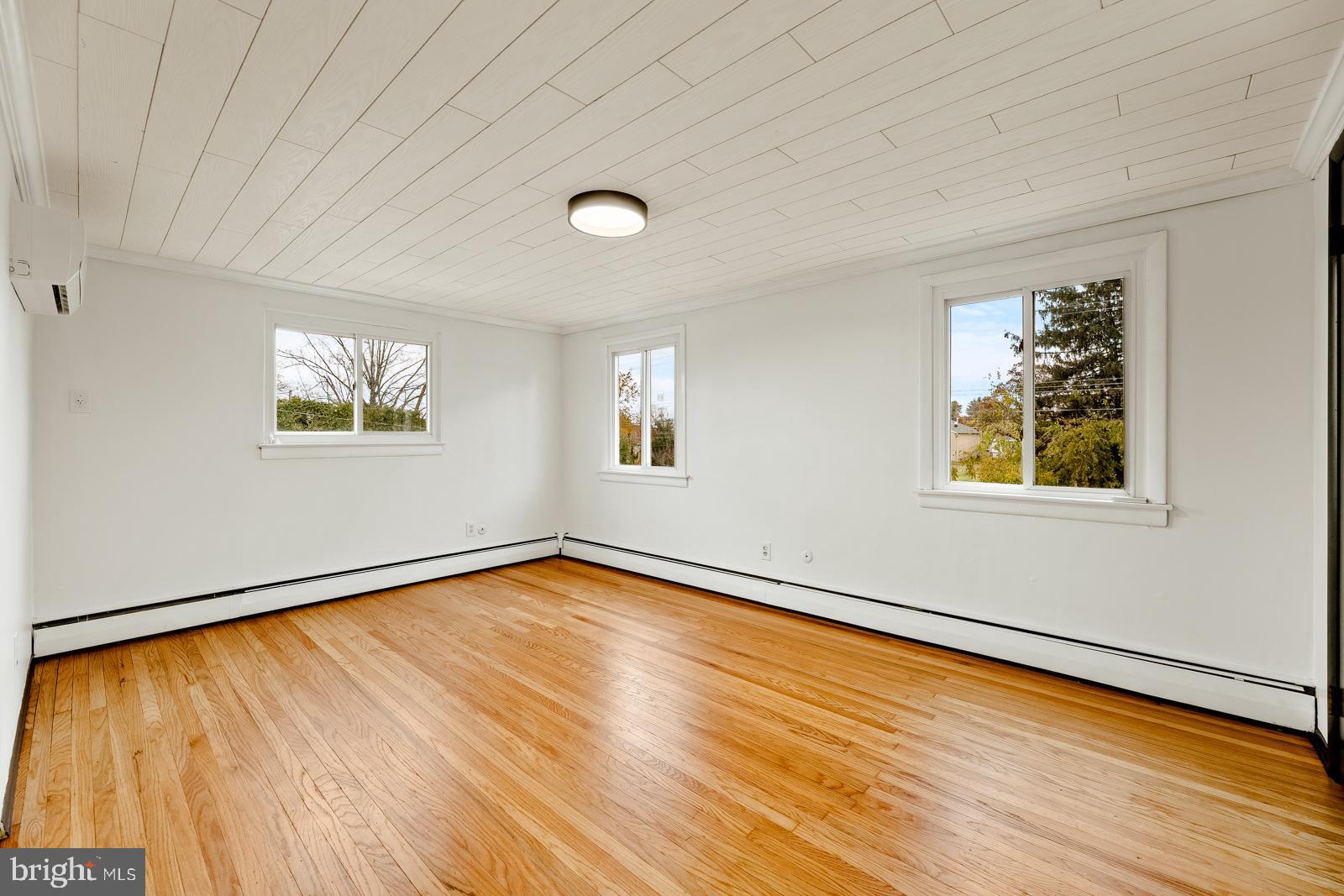 SPEEDWAY - Residential Lease