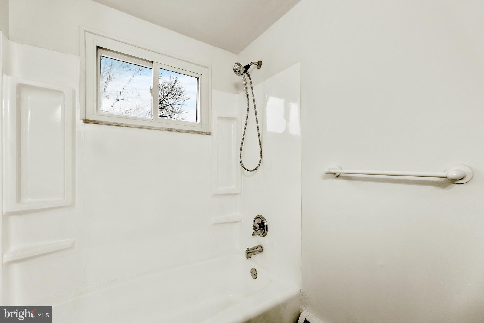 SPEEDWAY - Residential Lease