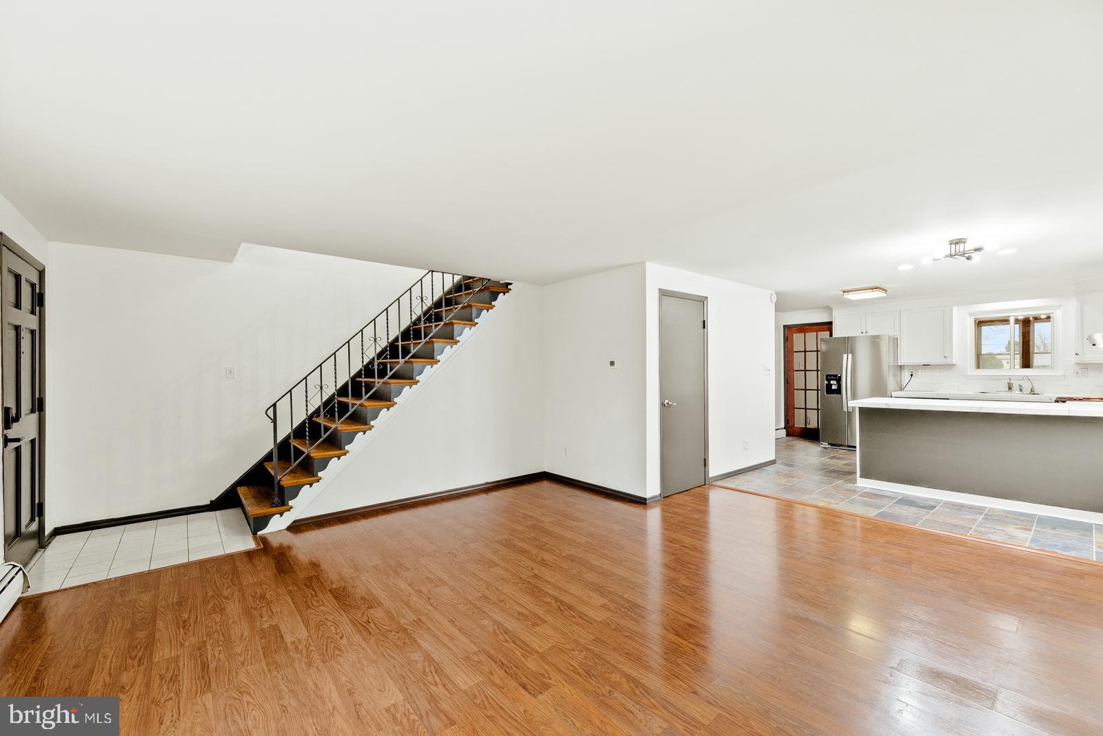 SPEEDWAY - Residential Lease