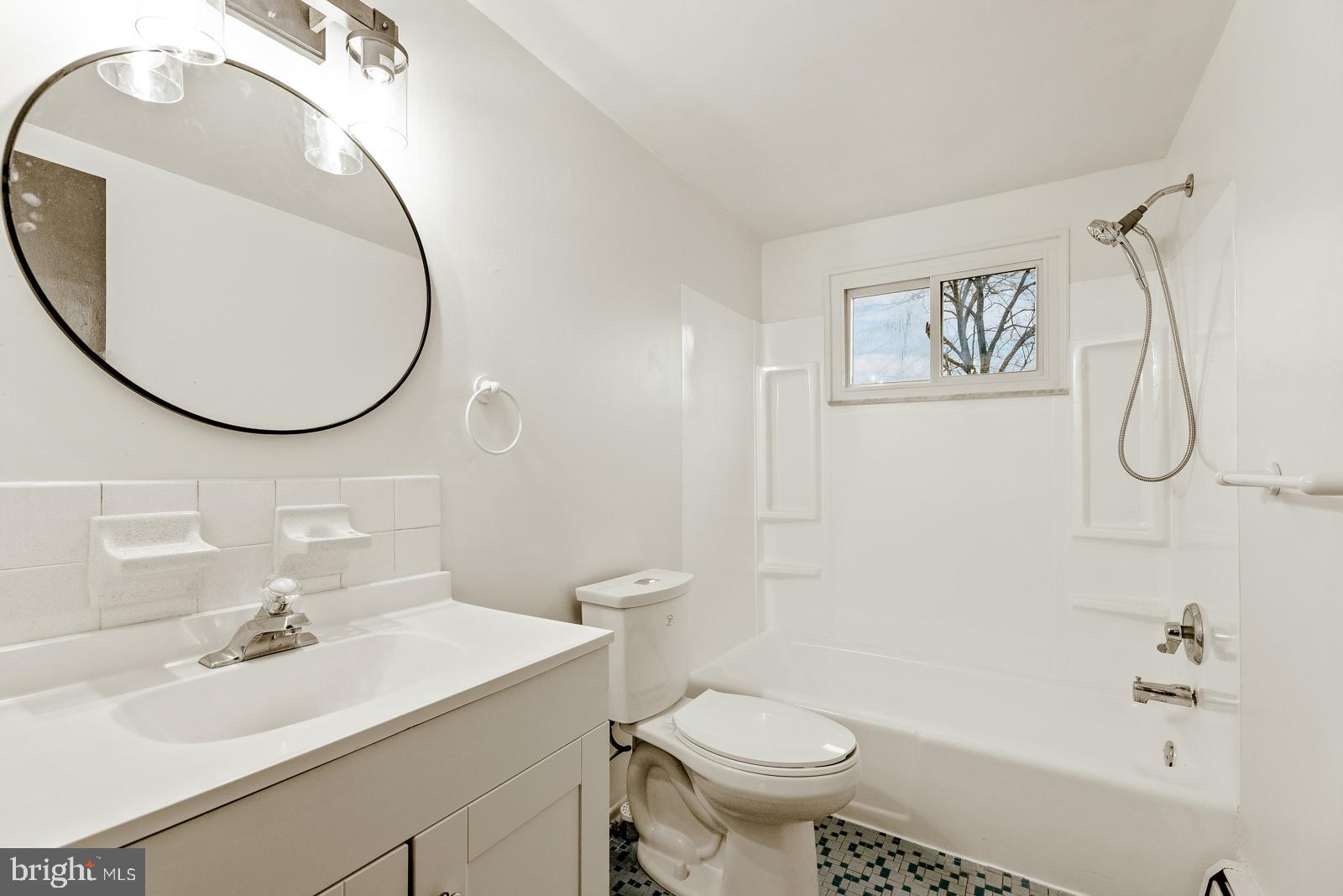 SPEEDWAY - Residential Lease