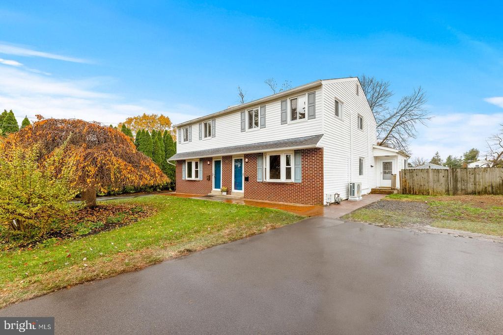 Photo of 586 - A Olive Street #UNIT B, WARMINSTER, PA 18974 (MLS # PABU2109234)