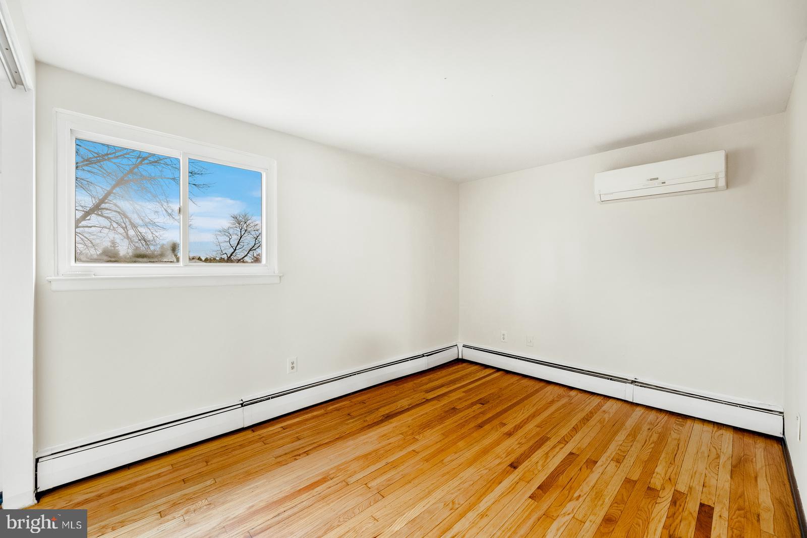 SPEEDWAY - Residential Lease