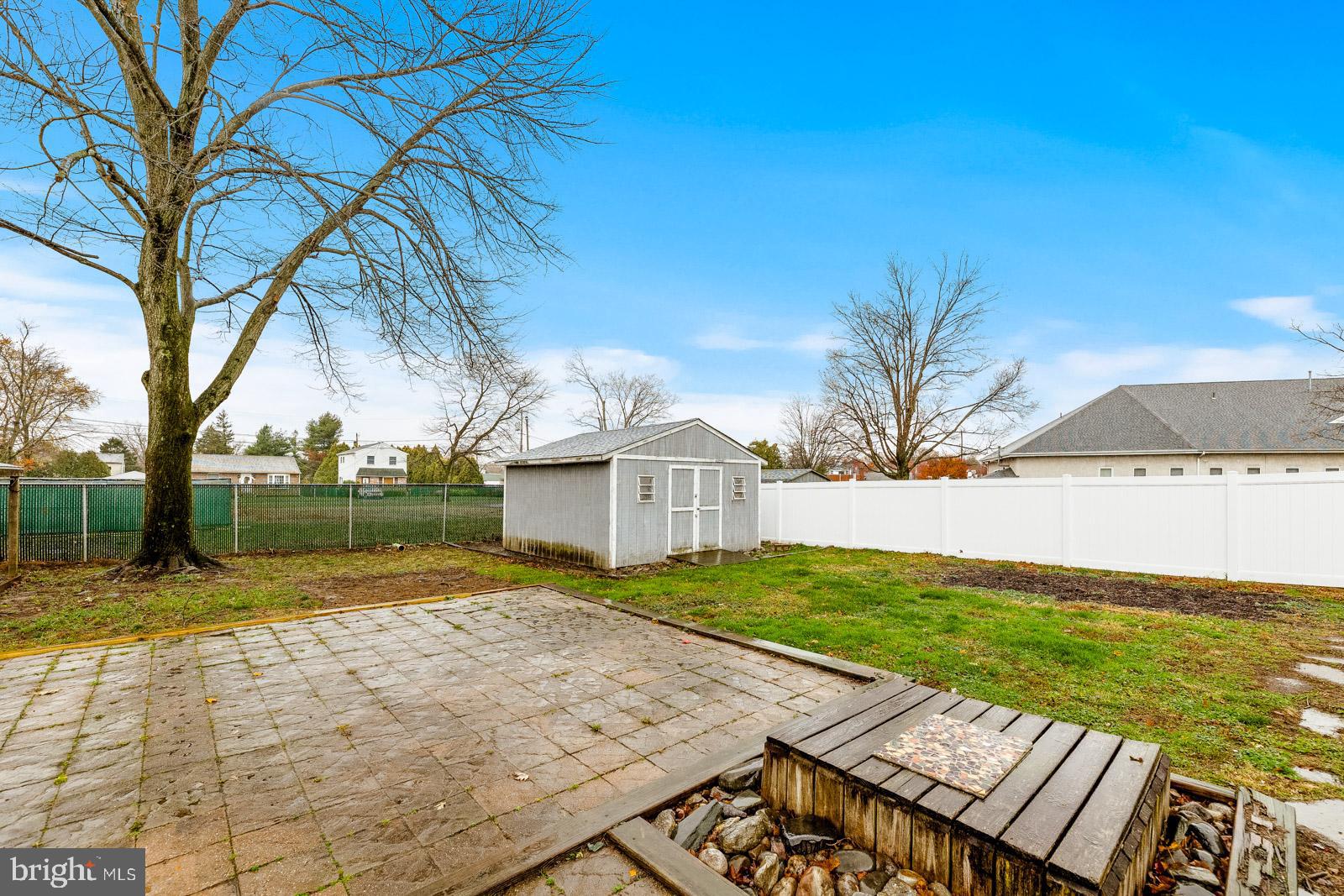 SPEEDWAY - Residential Lease