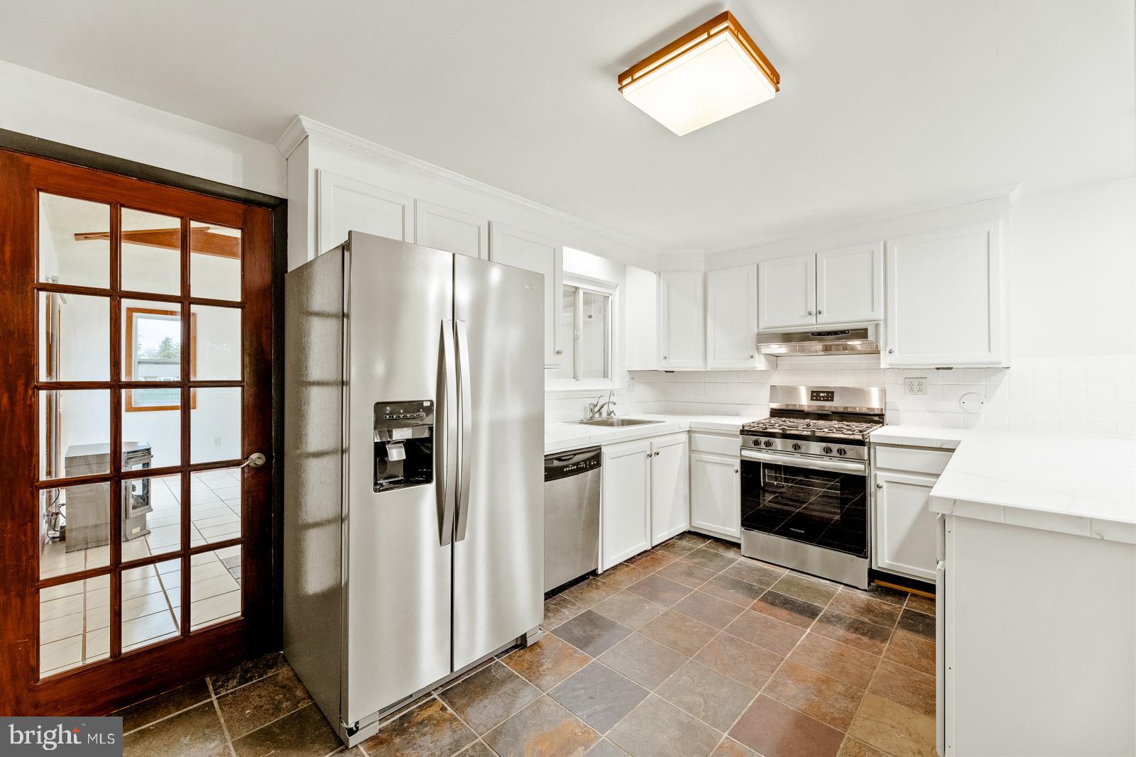 SPEEDWAY - Residential Lease