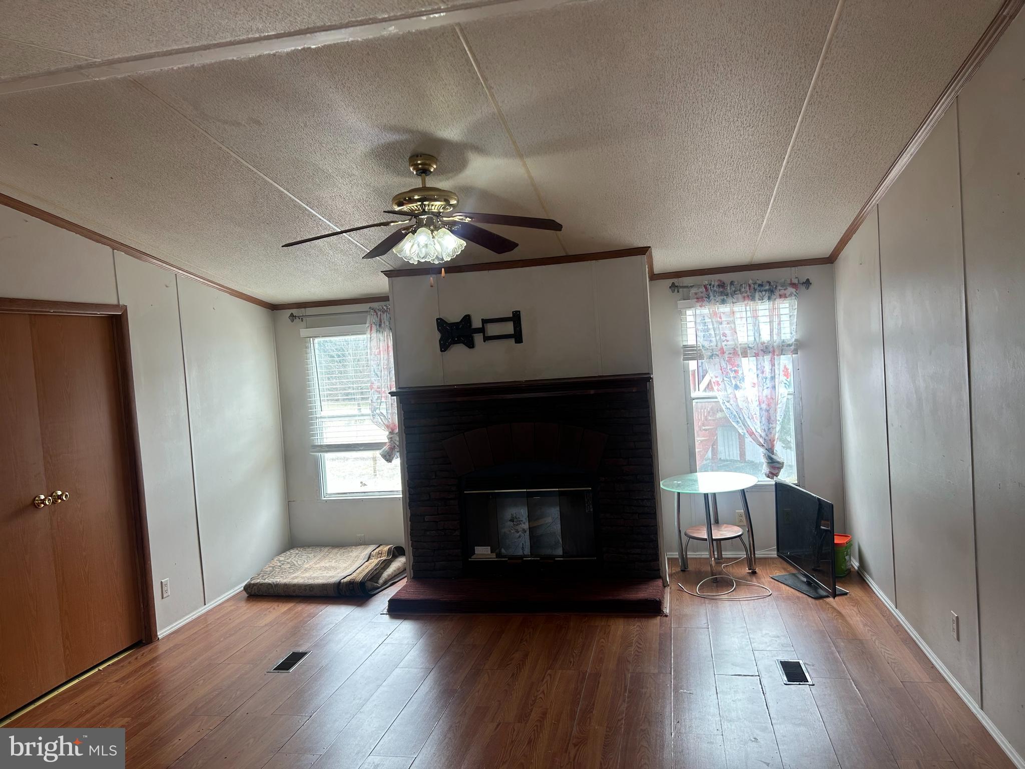 47 S EVIDENCE ROAD S 231