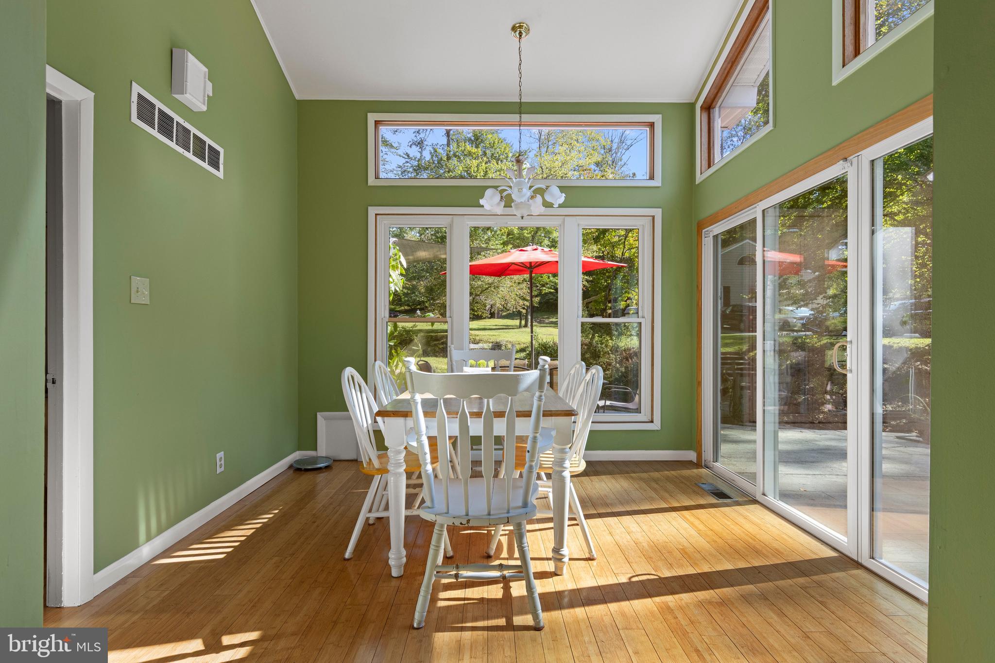 FOX VALLEY - Residential