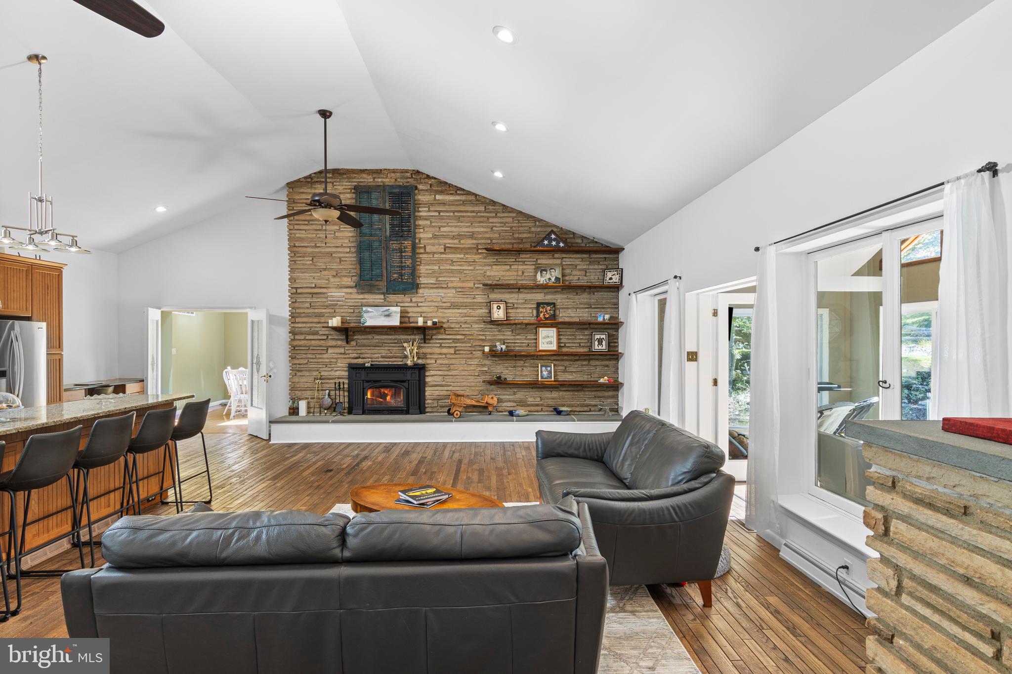 FOX VALLEY - Residential