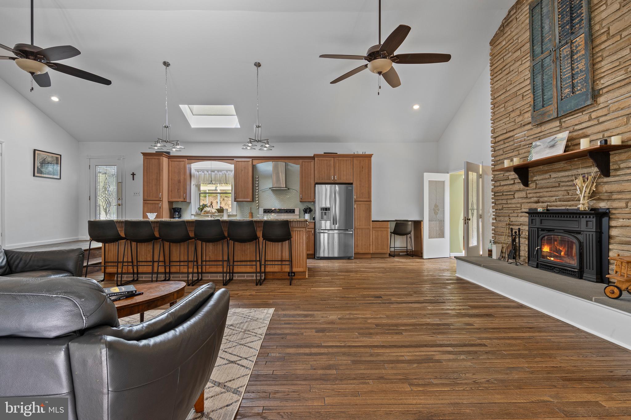 FOX VALLEY - Residential