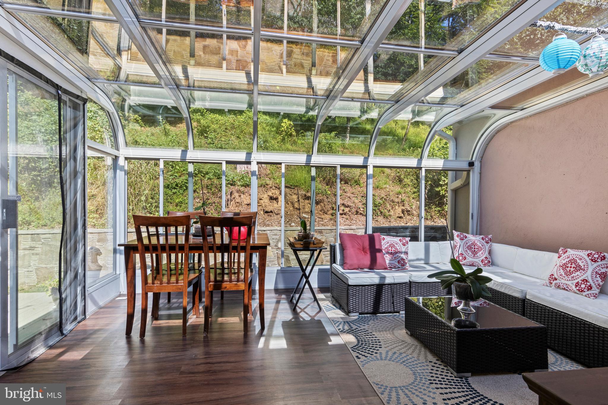 FOX VALLEY - Residential