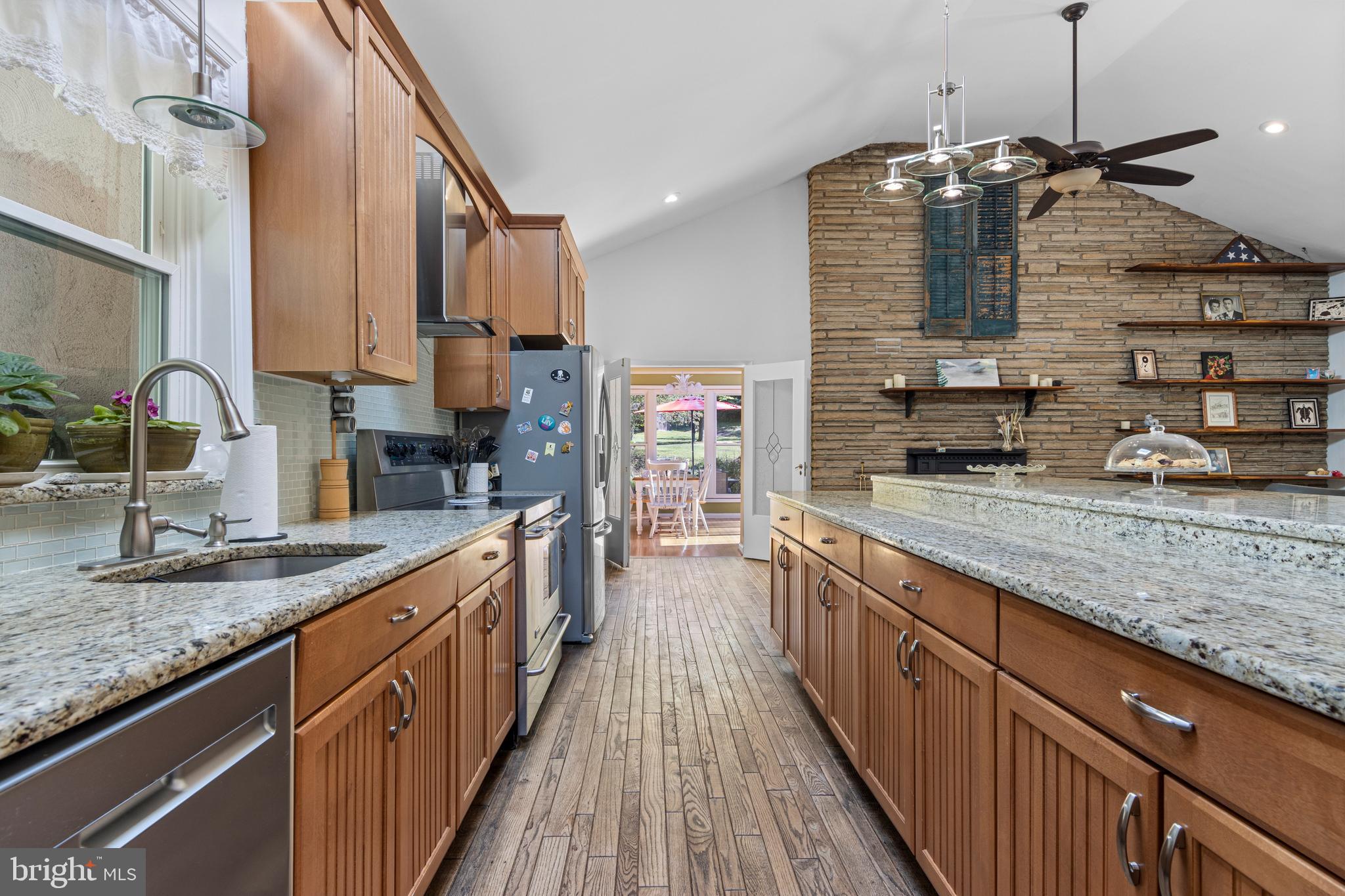 FOX VALLEY - Residential