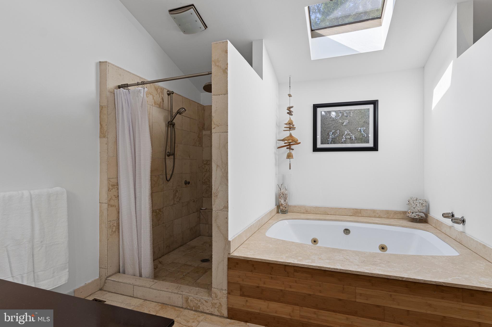 FOX VALLEY - Residential