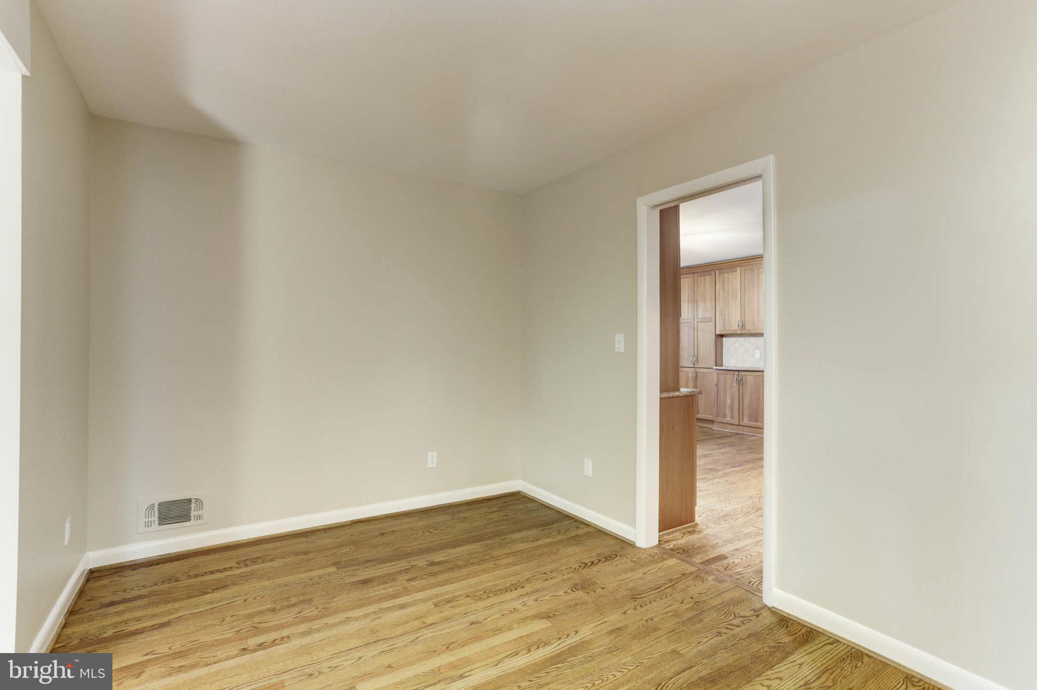 COUNTRY CLUB FOREST - Residential