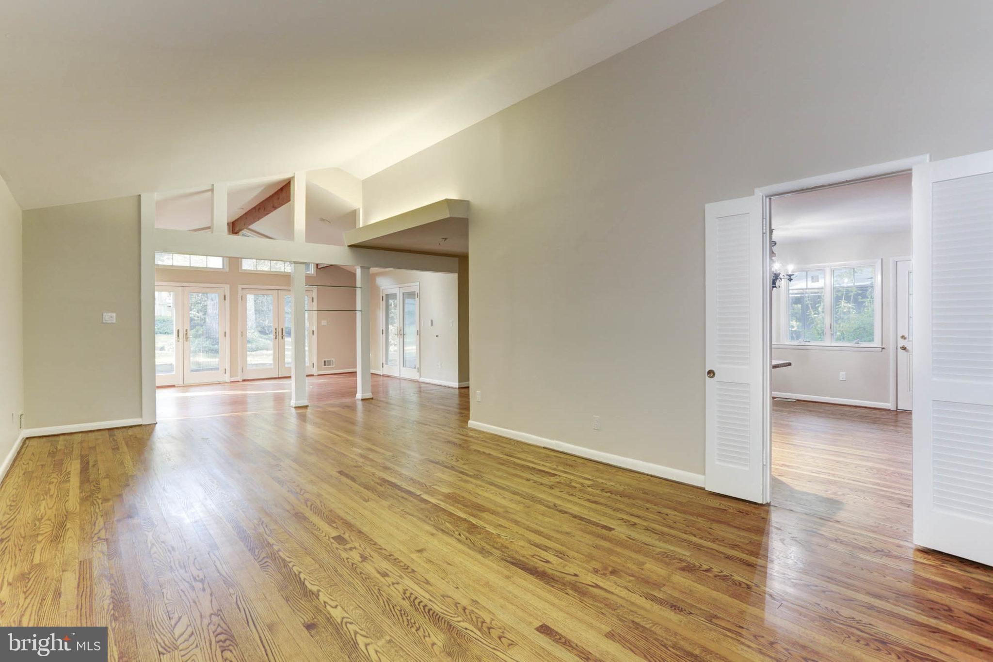 COUNTRY CLUB FOREST - Residential