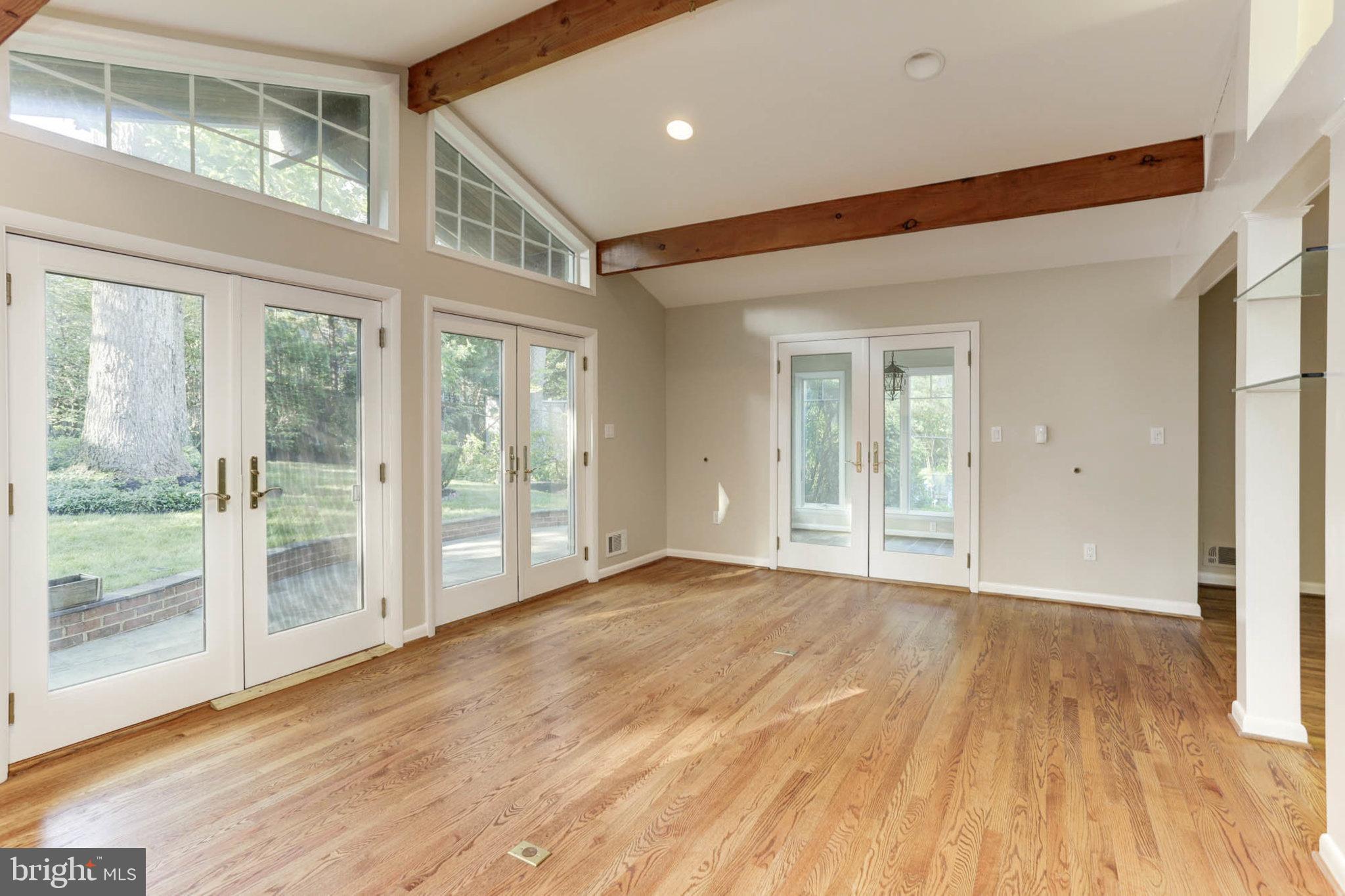 COUNTRY CLUB FOREST - Residential