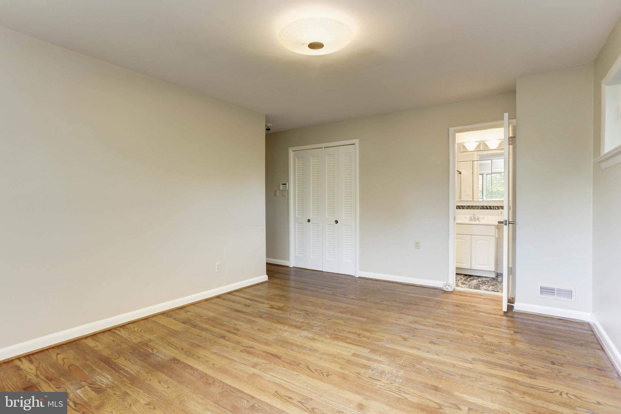 COUNTRY CLUB FOREST - Residential