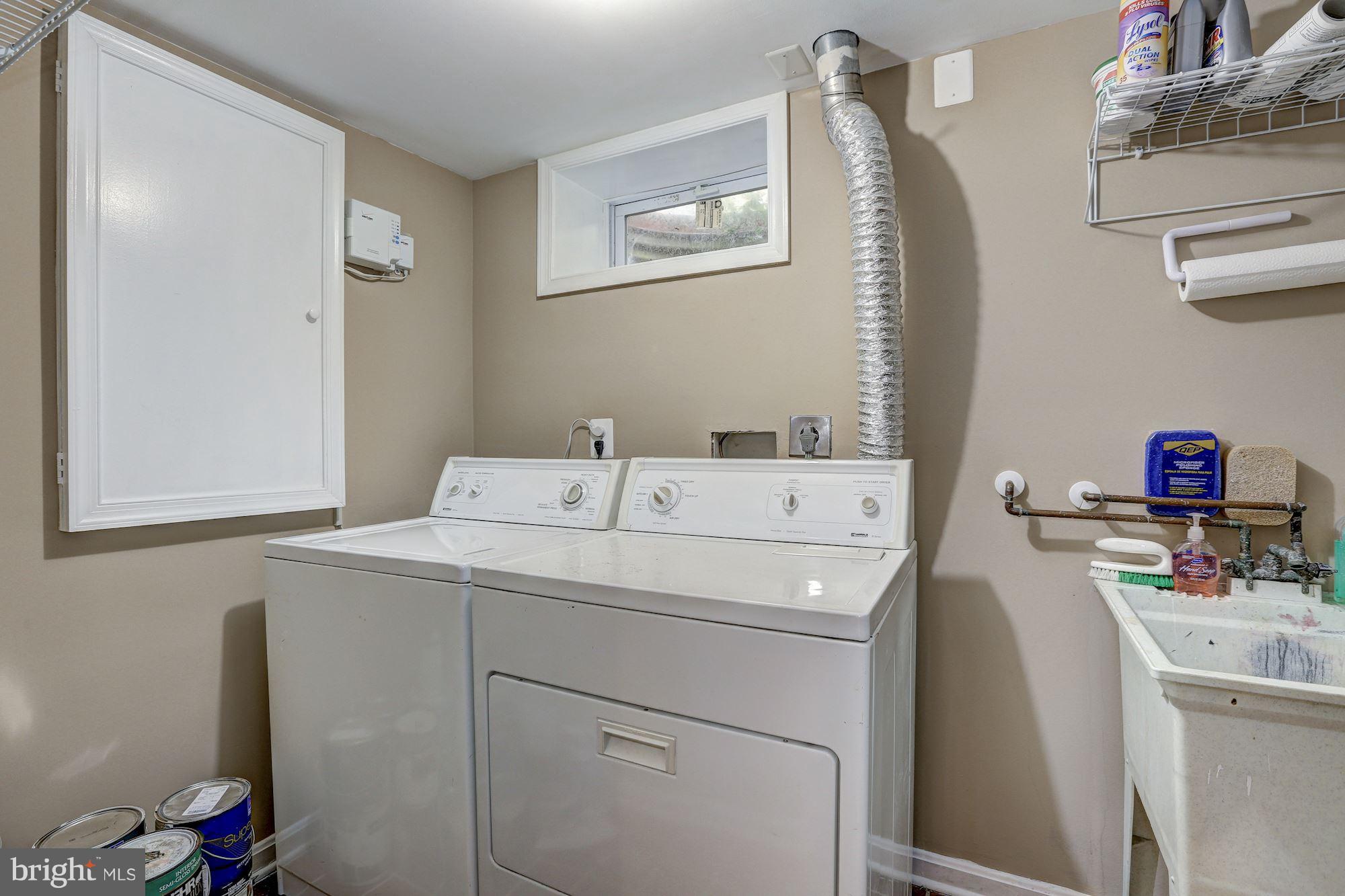 SILVER SPRING - Residential Lease