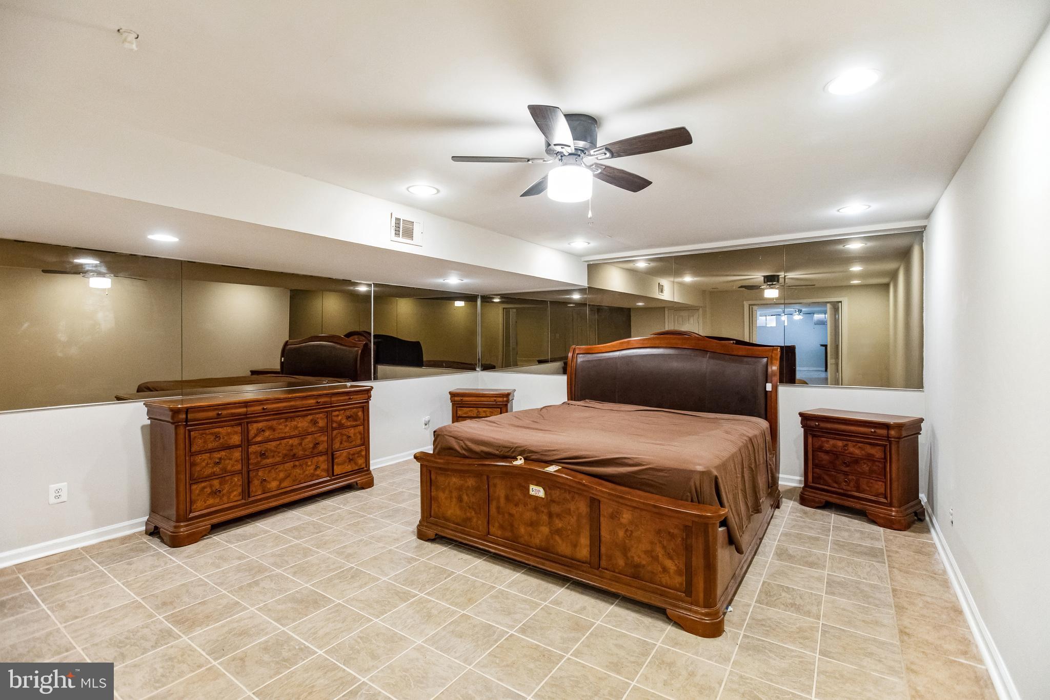 GLENN ESTATES - Residential