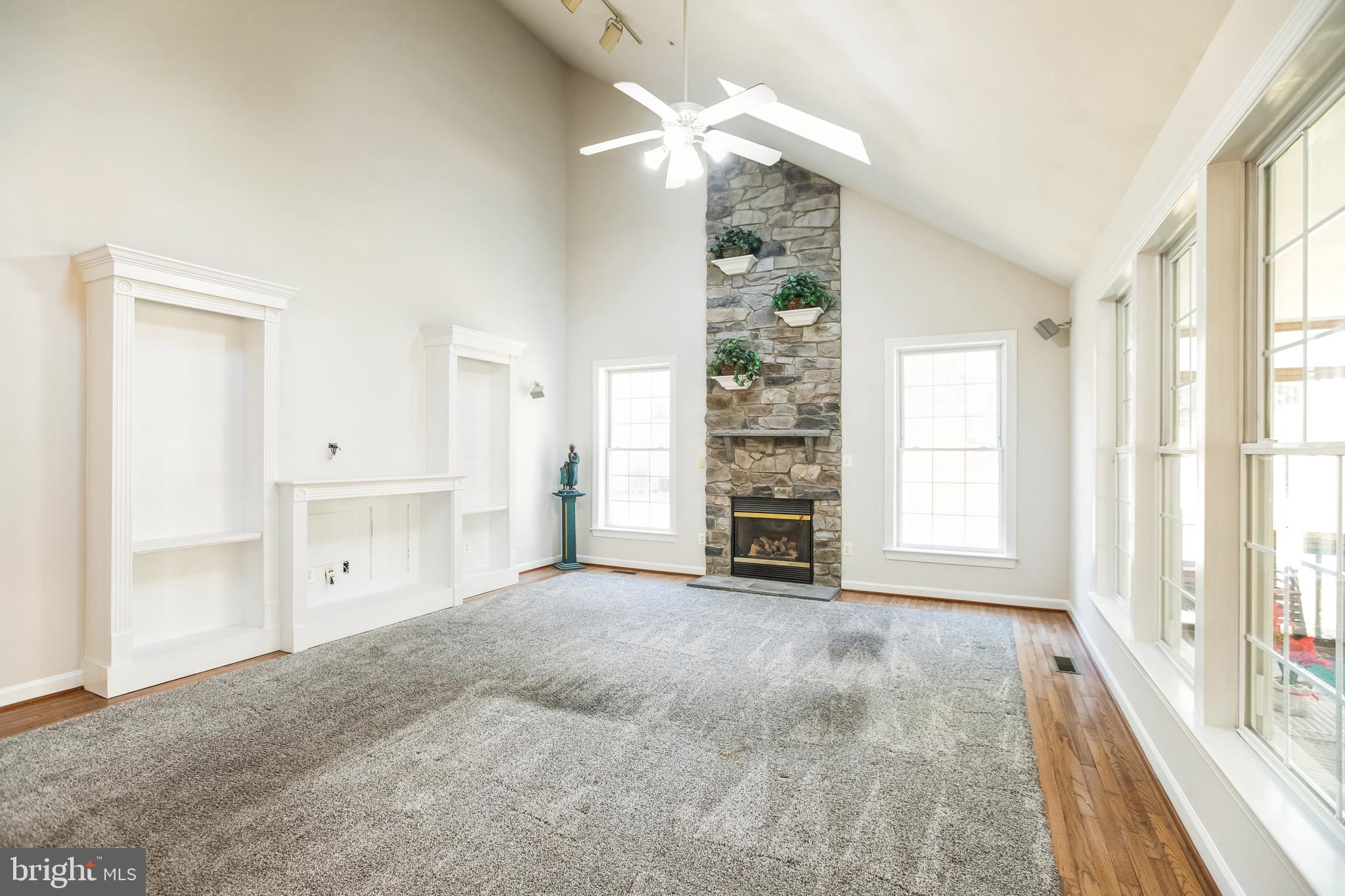 GLENN ESTATES - Residential