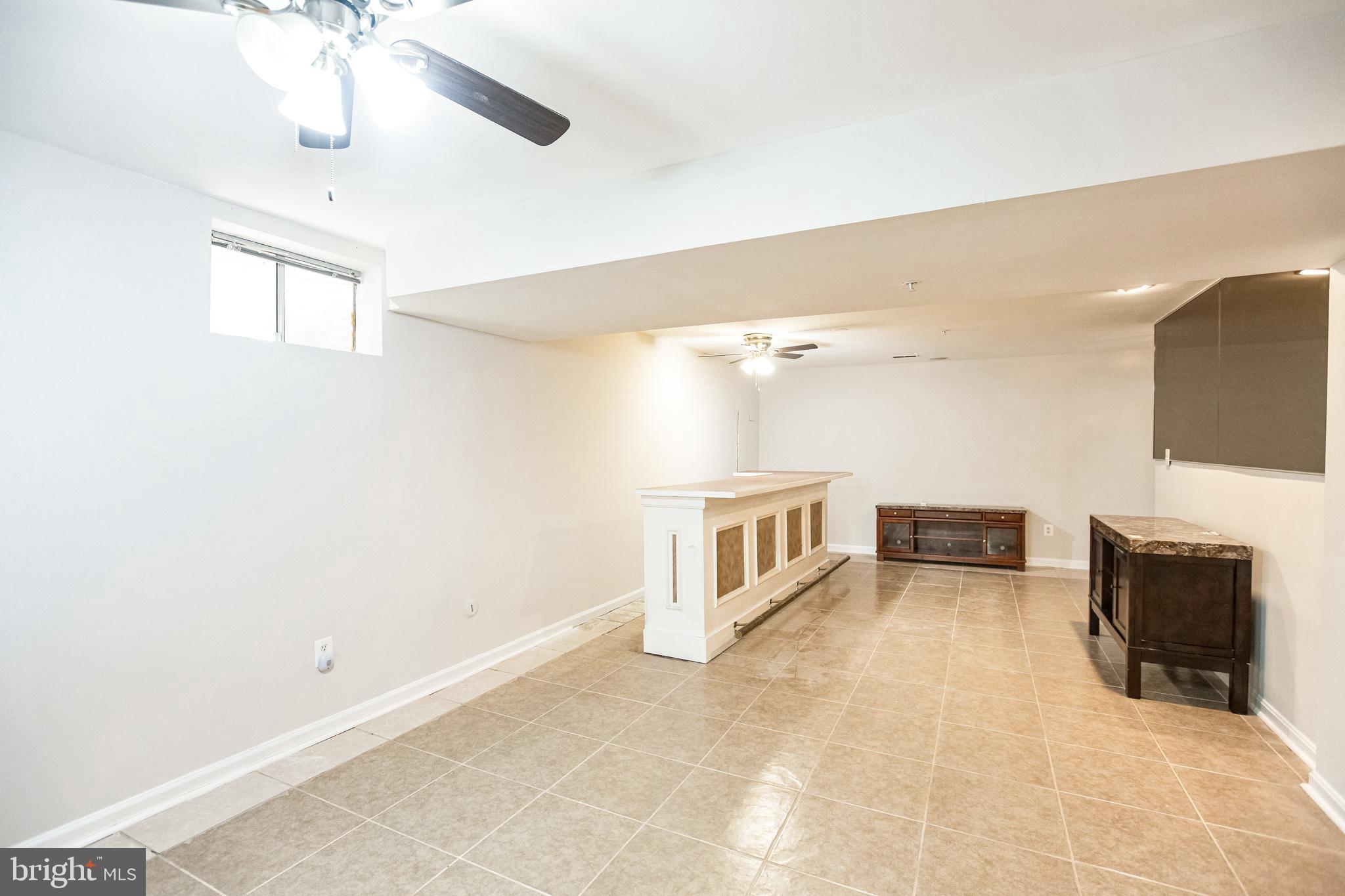 GLENN ESTATES - Residential