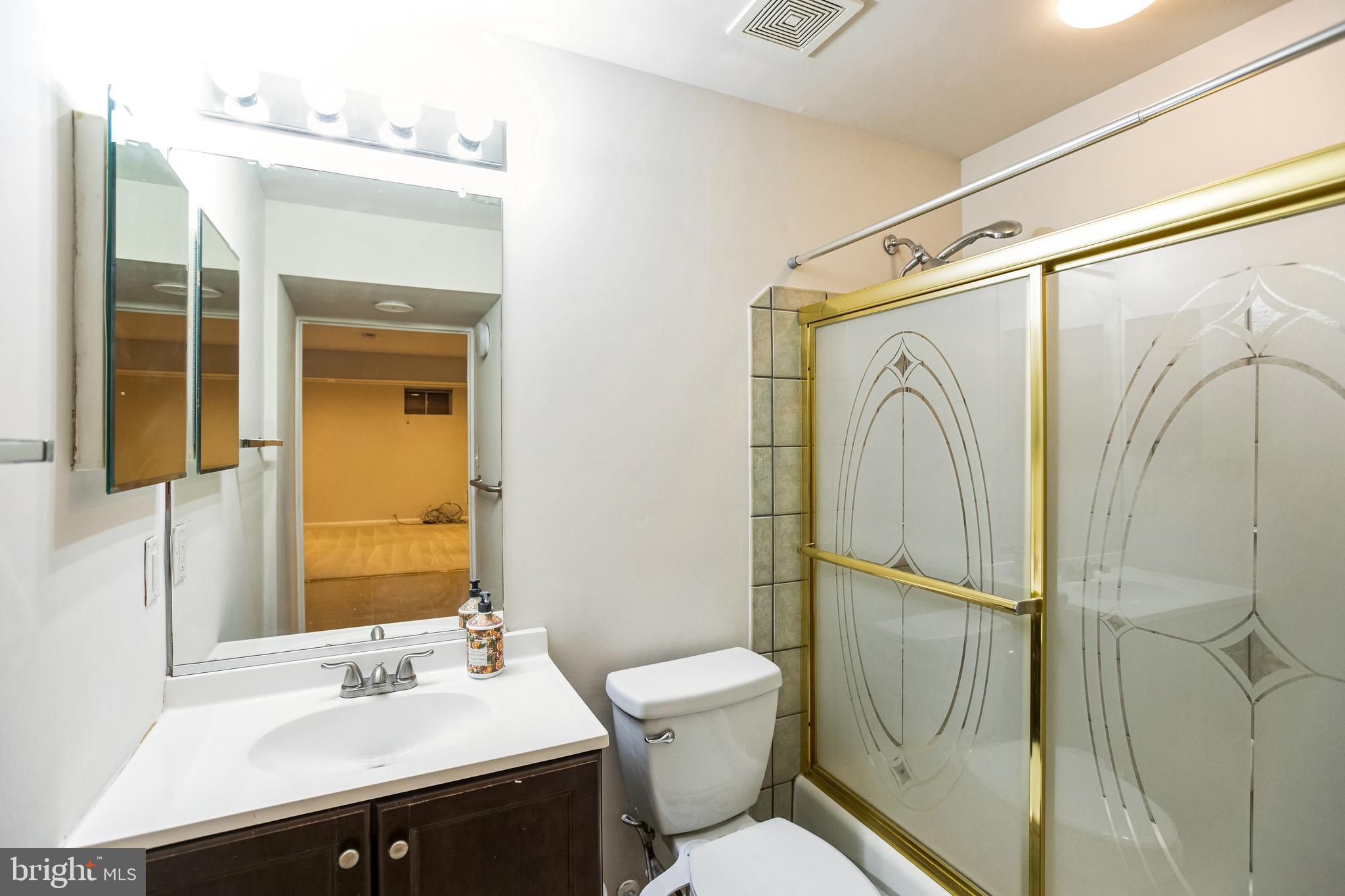 GLENN ESTATES - Residential