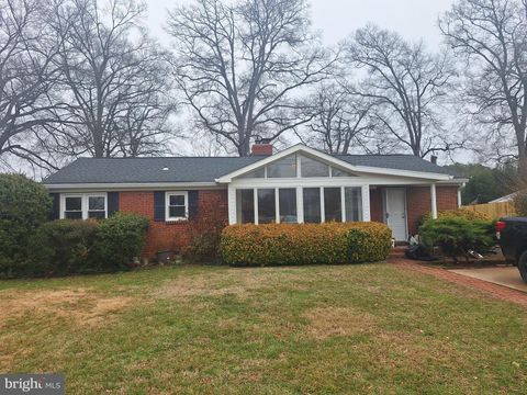 Photo of 7917 Ashton Street, ALEXANDRIA, VA 22309 (MLS # VAFX2295180)