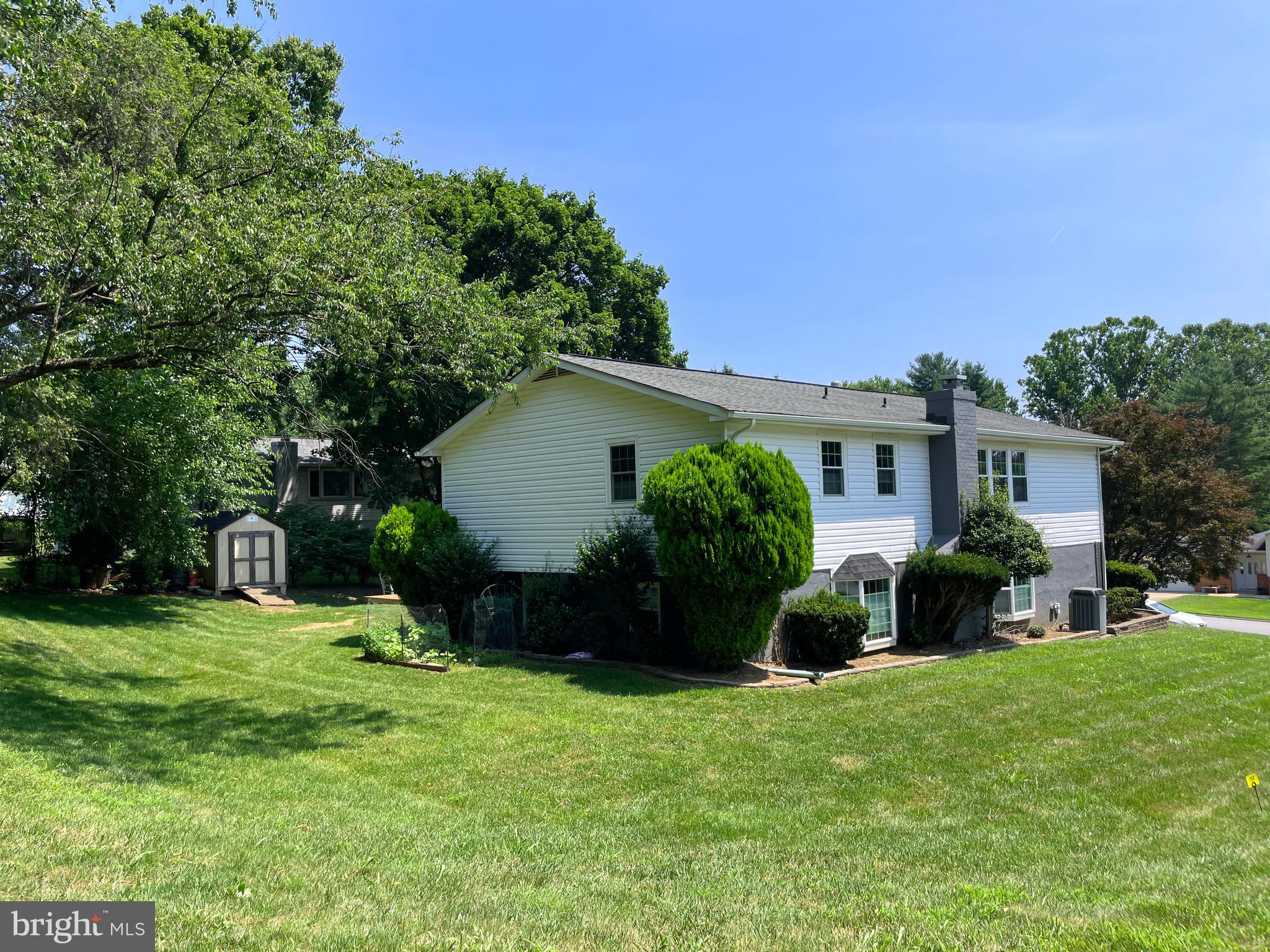 PINE ORCHARD MEADOWS - Residential