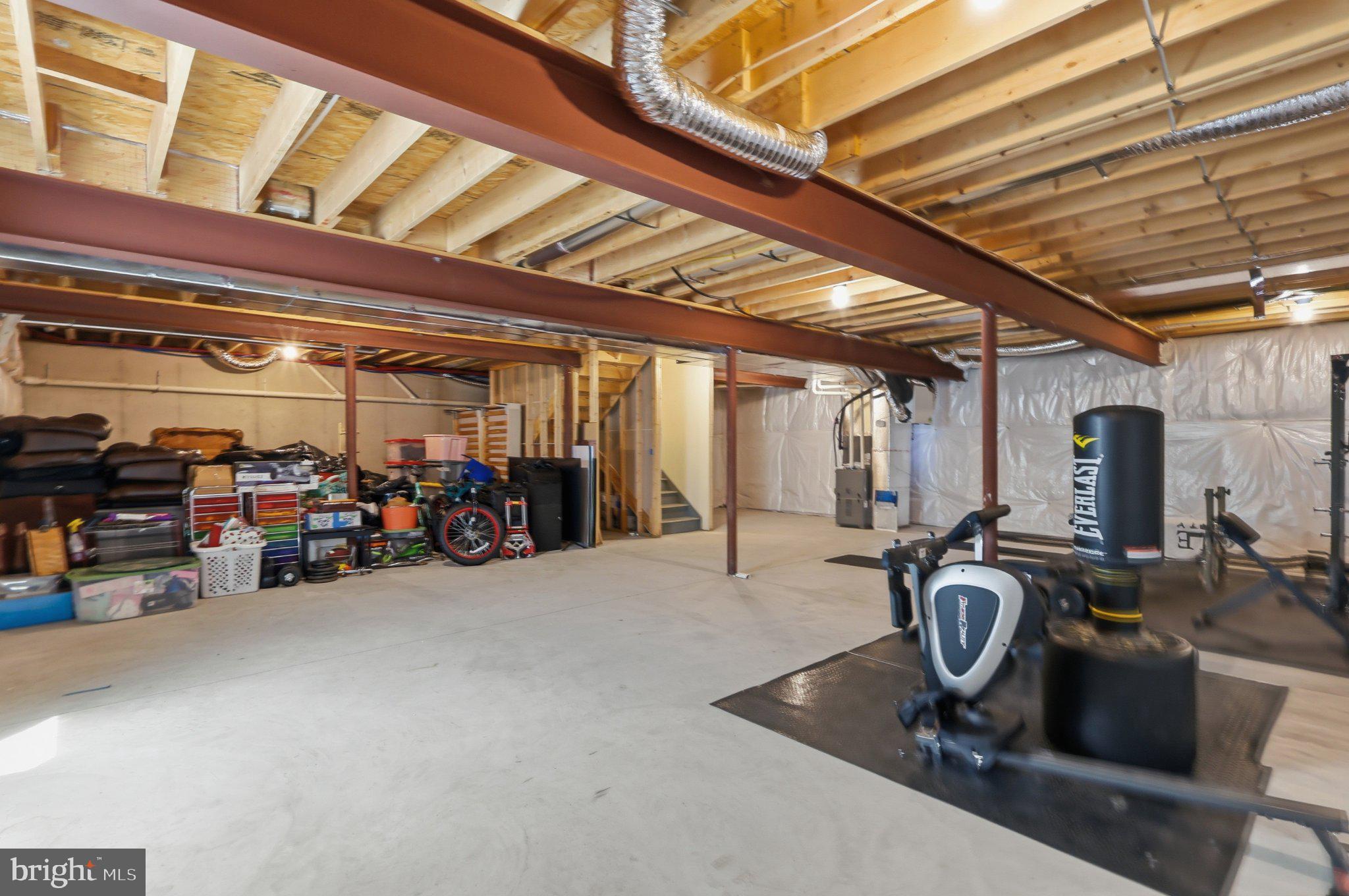 MAINLAND POINTE 1 - Residential