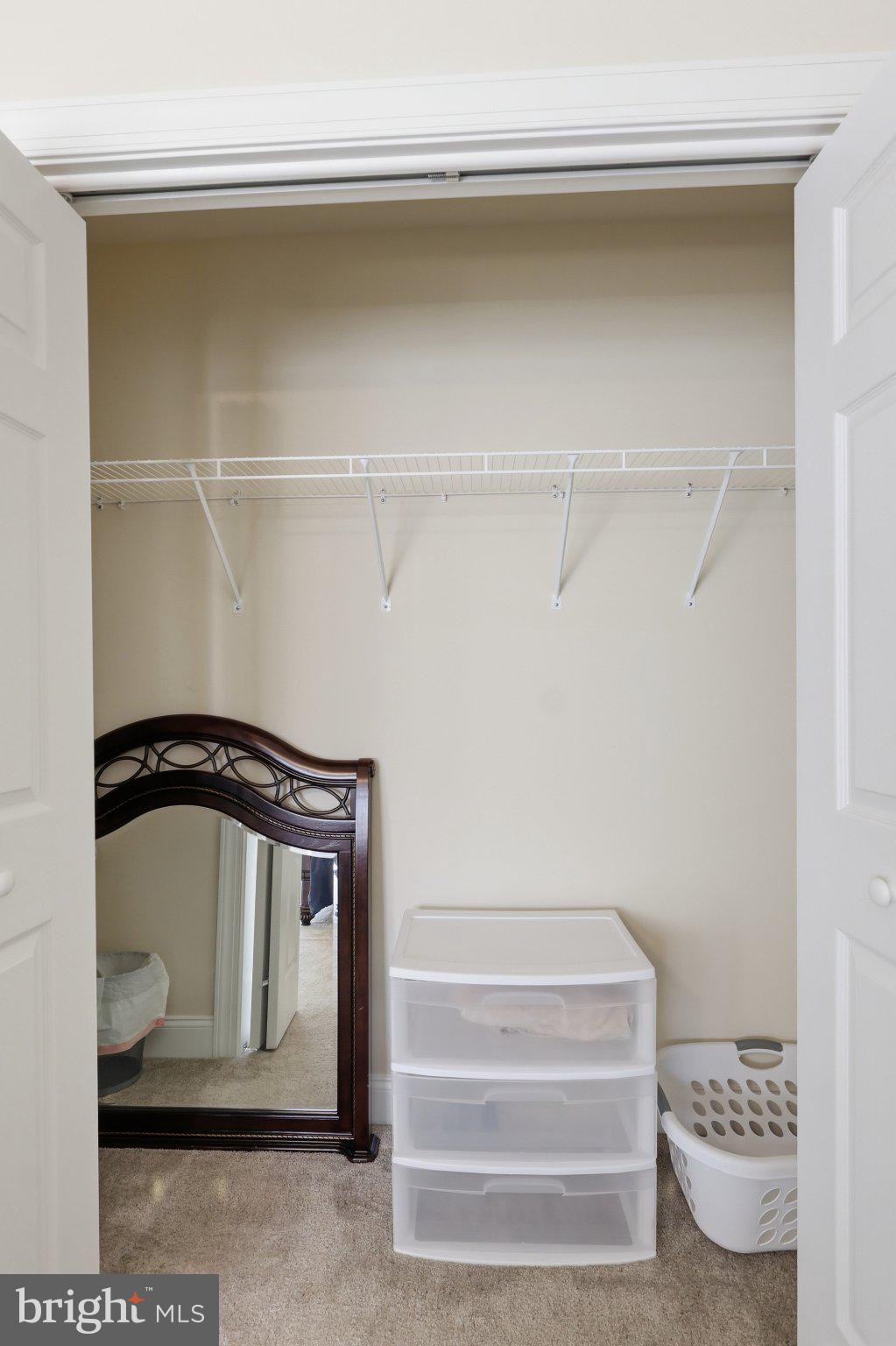 MAINLAND POINTE 1 - Residential