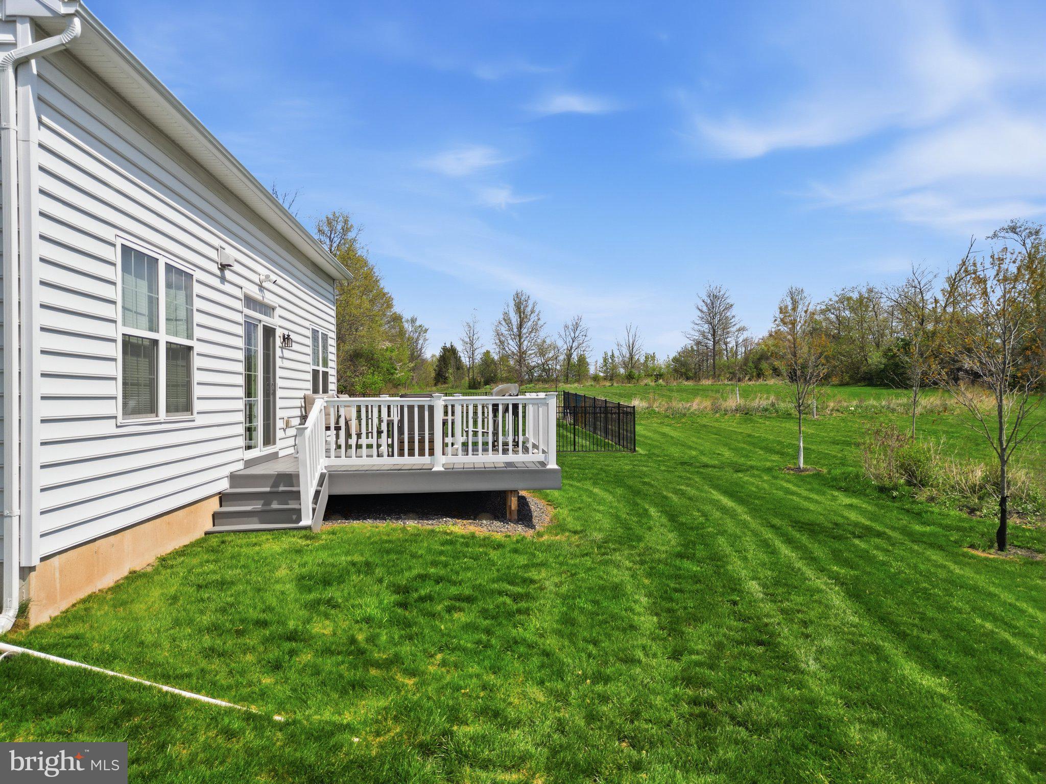 MAINLAND POINTE 1 - Residential