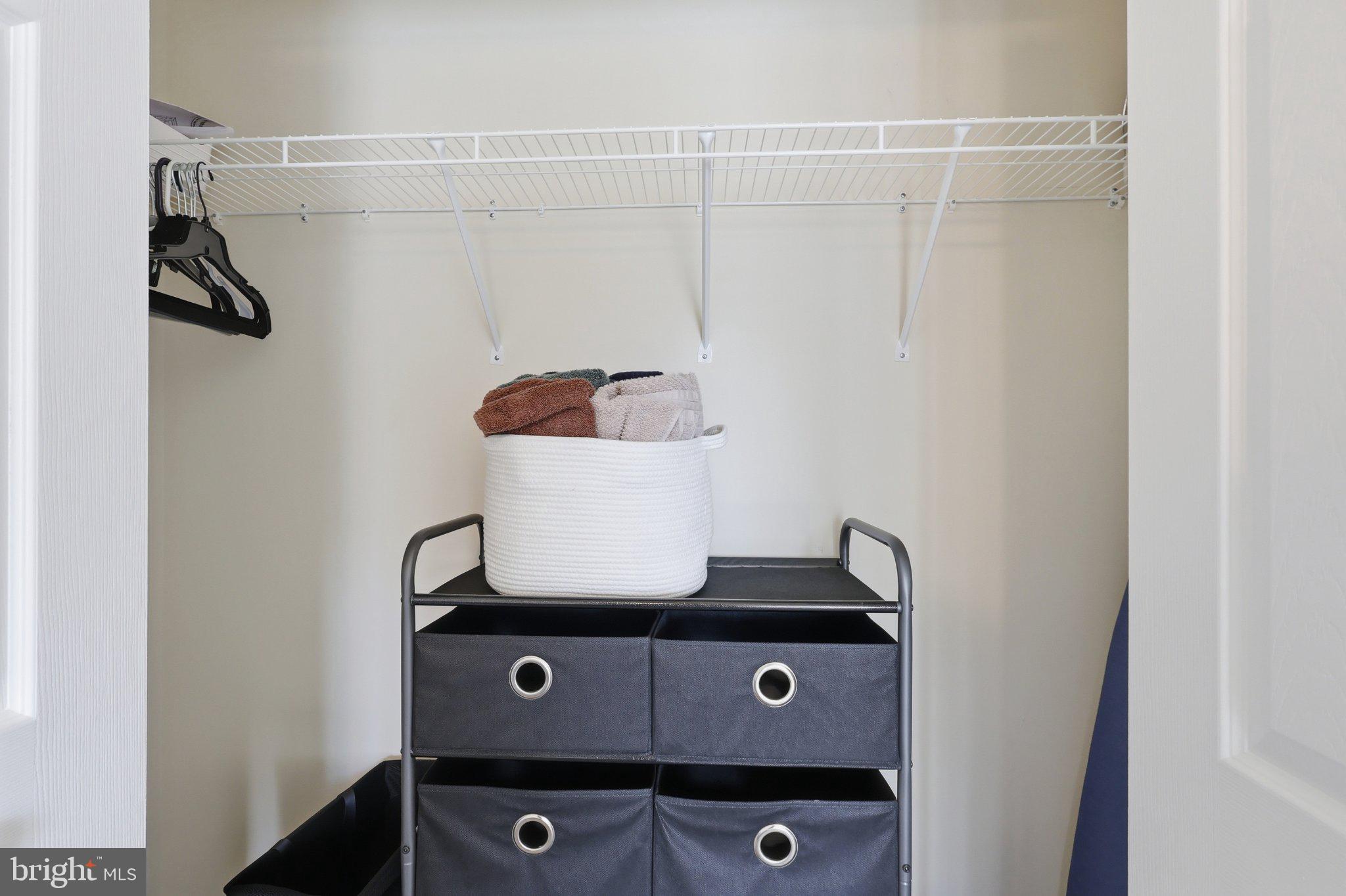 MAINLAND POINTE 1 - Residential