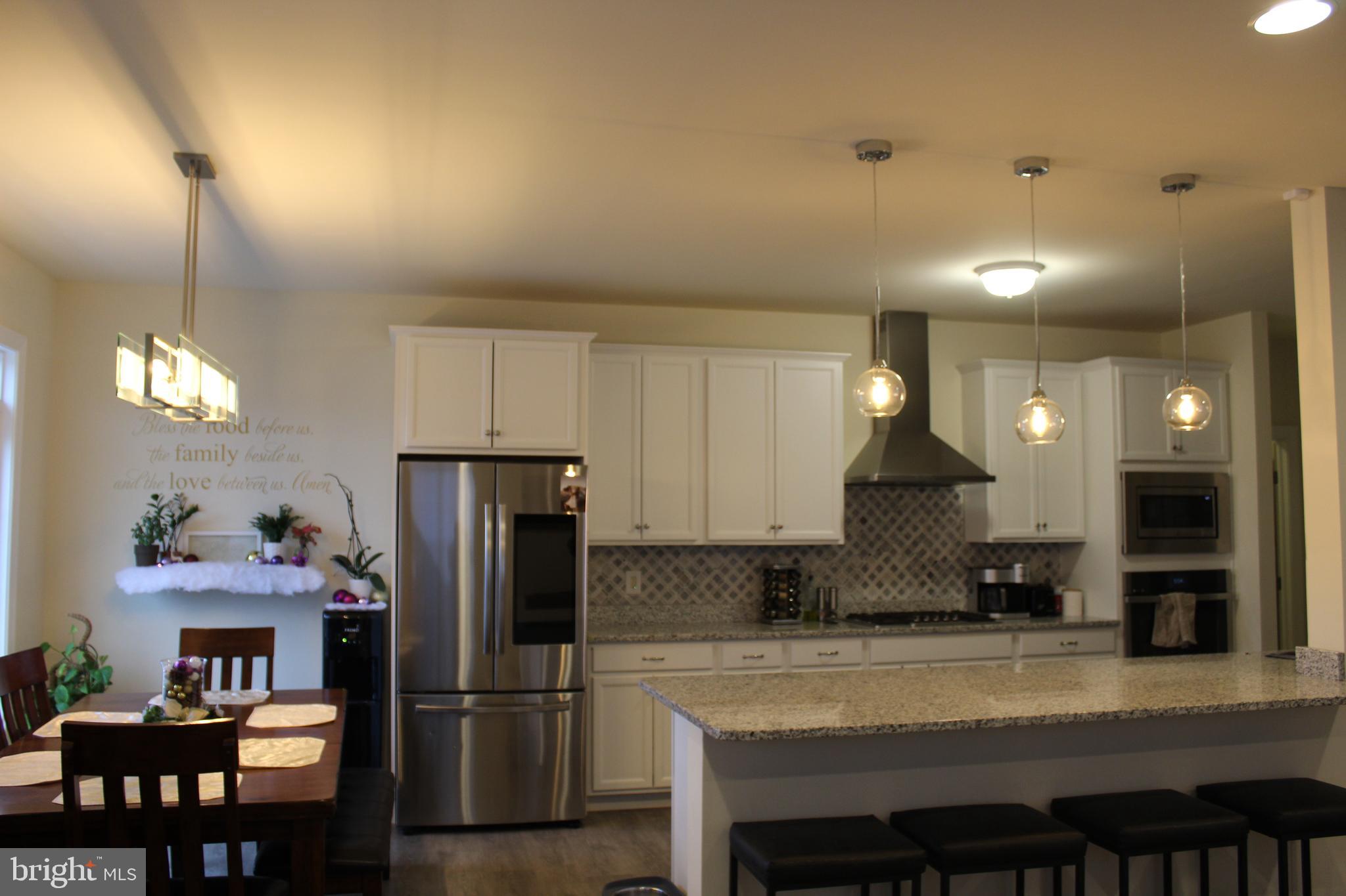 MAINLAND POINTE 1 - Residential