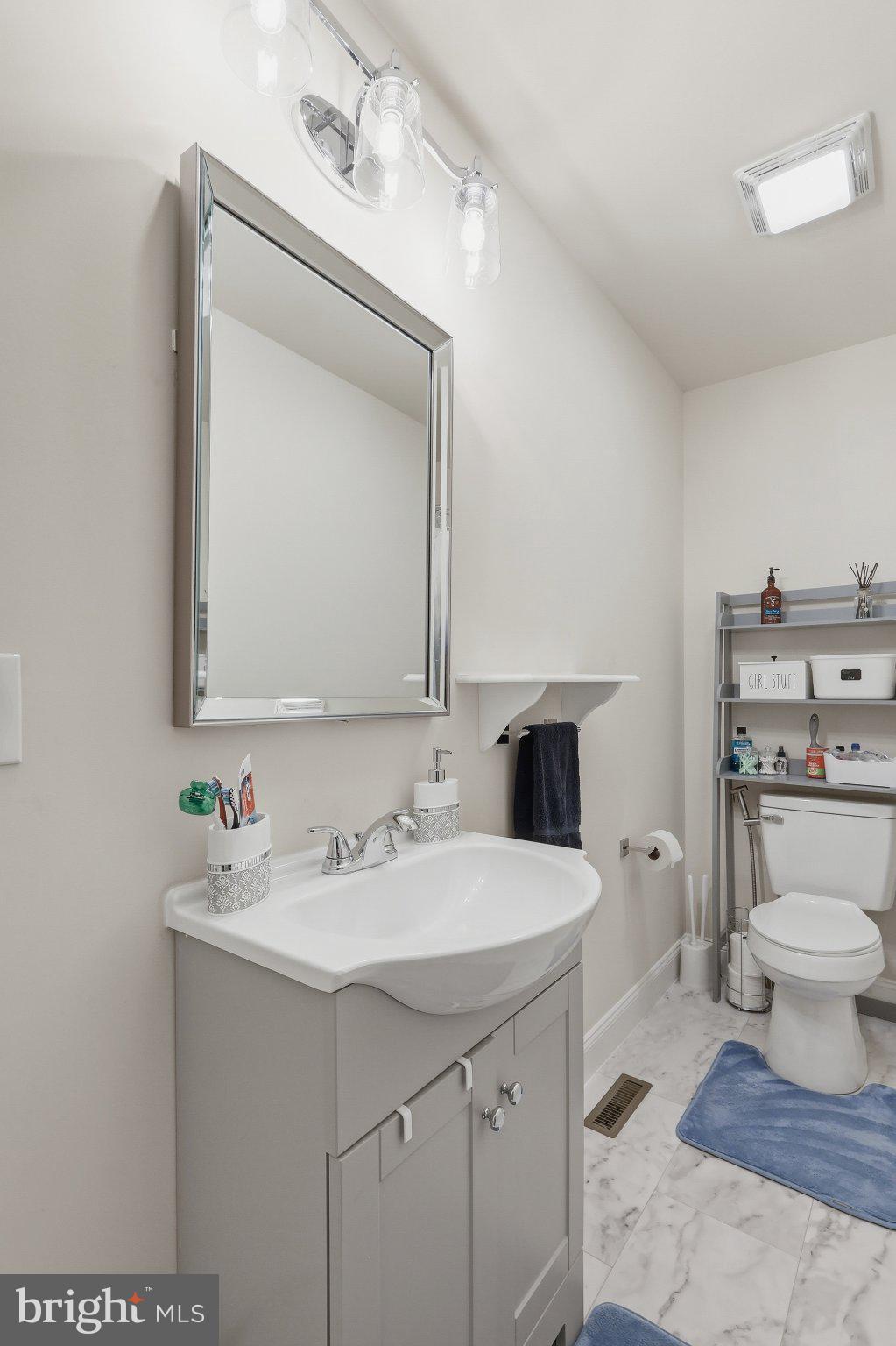 MAINLAND POINTE 1 - Residential