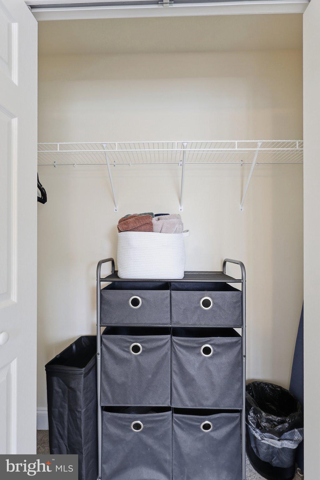 MAINLAND POINTE 1 - Residential