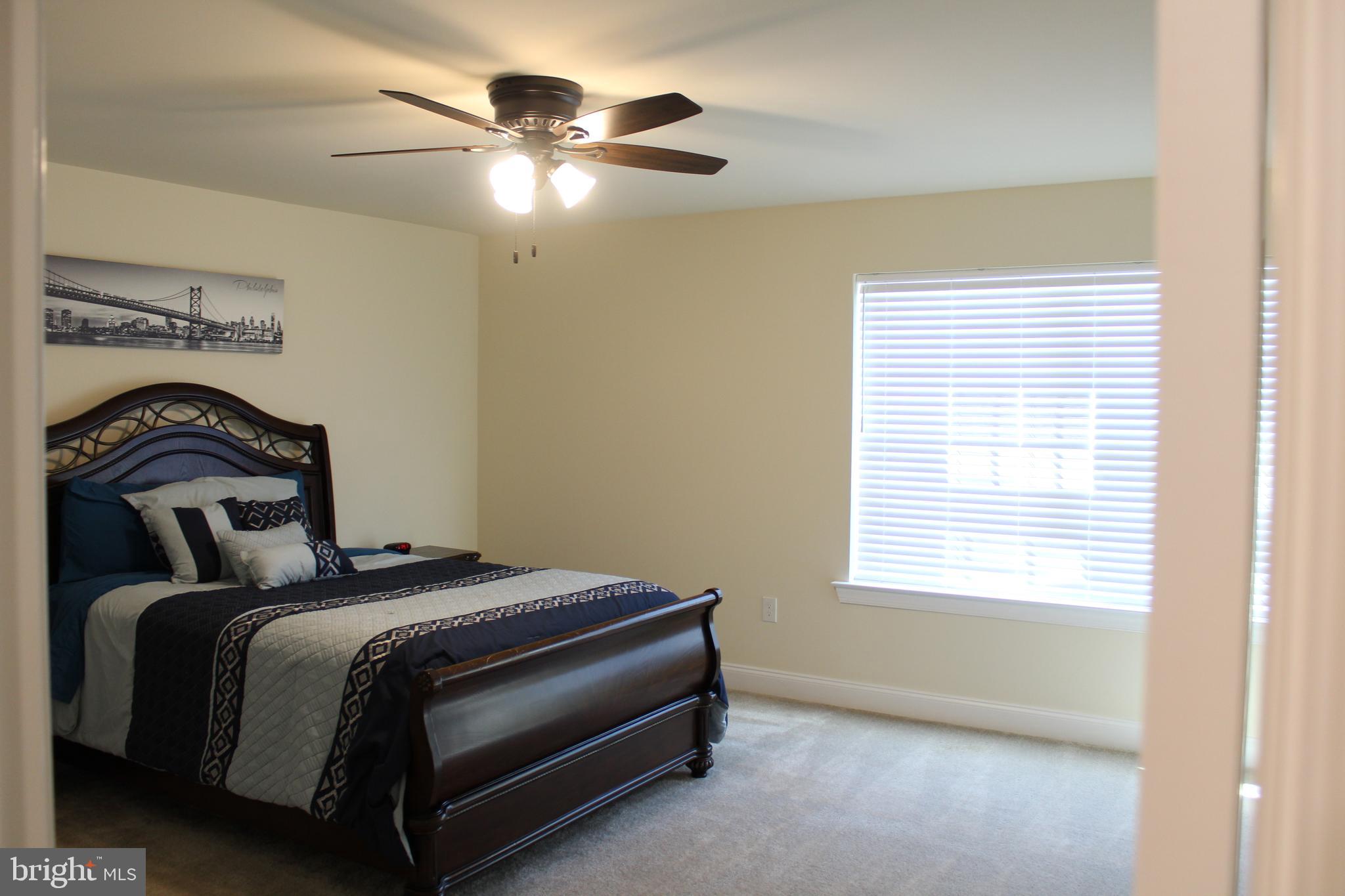 MAINLAND POINTE 1 - Residential